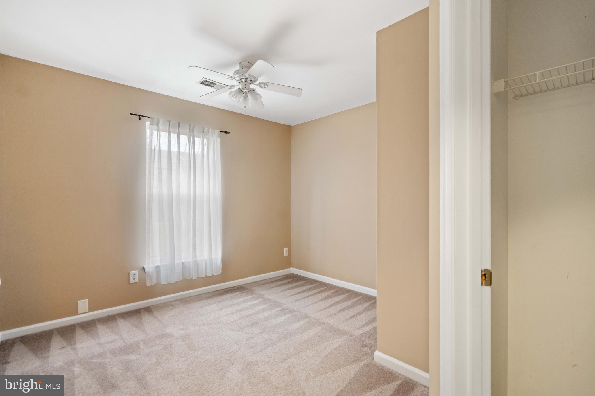 RIVER OAKS - Residential Lease