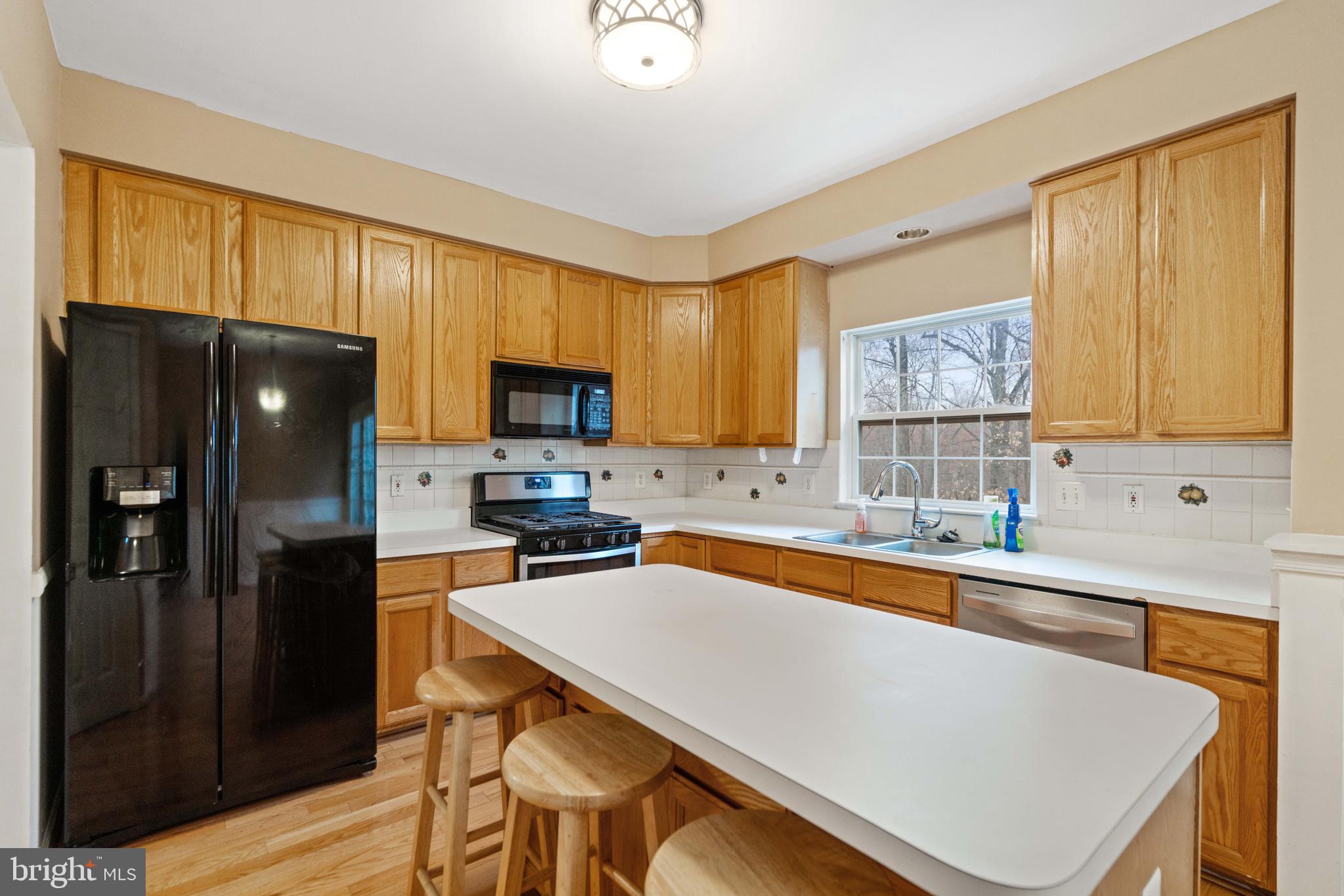 RIVER OAKS - Residential Lease