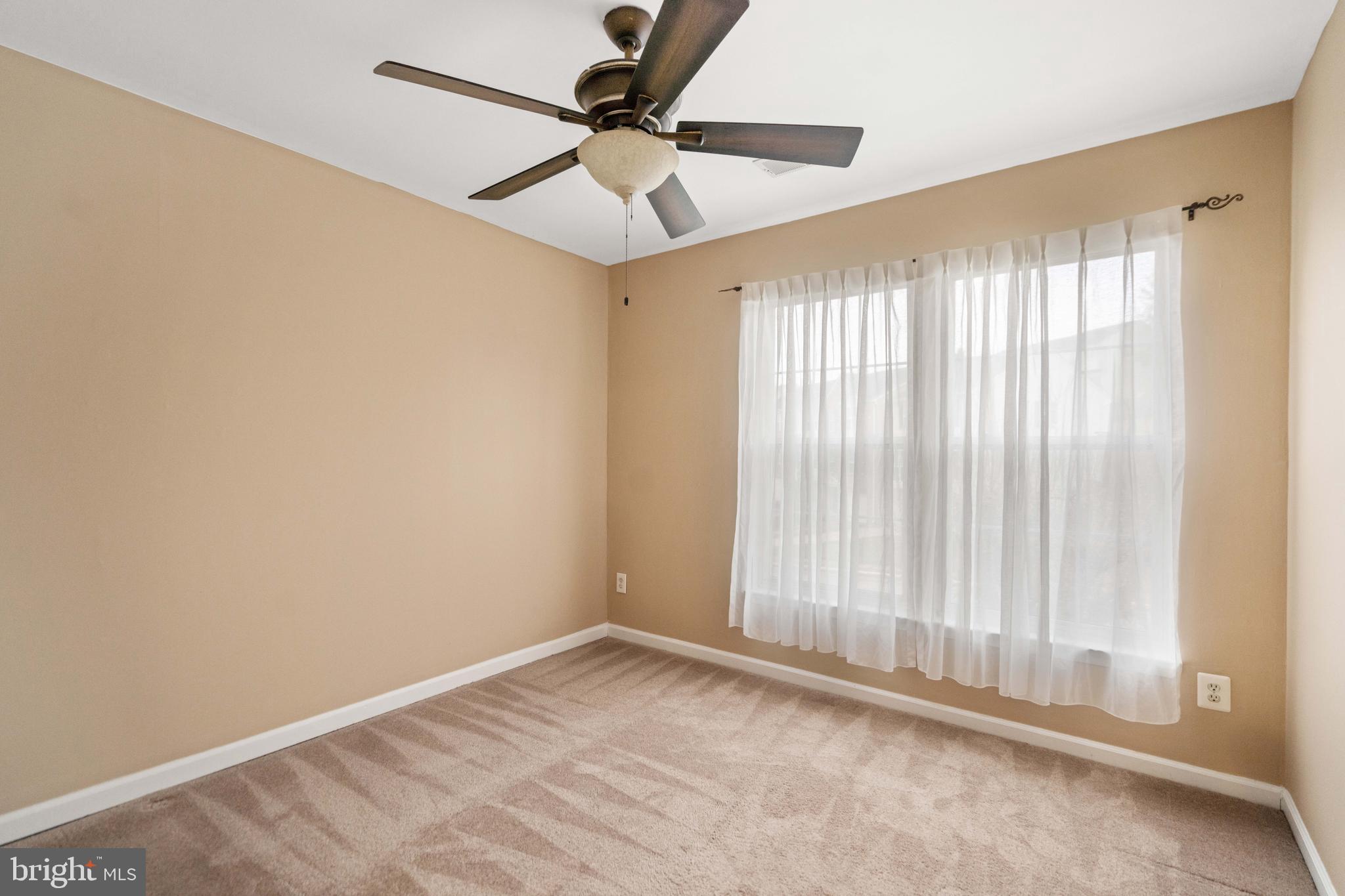 RIVER OAKS - Residential Lease