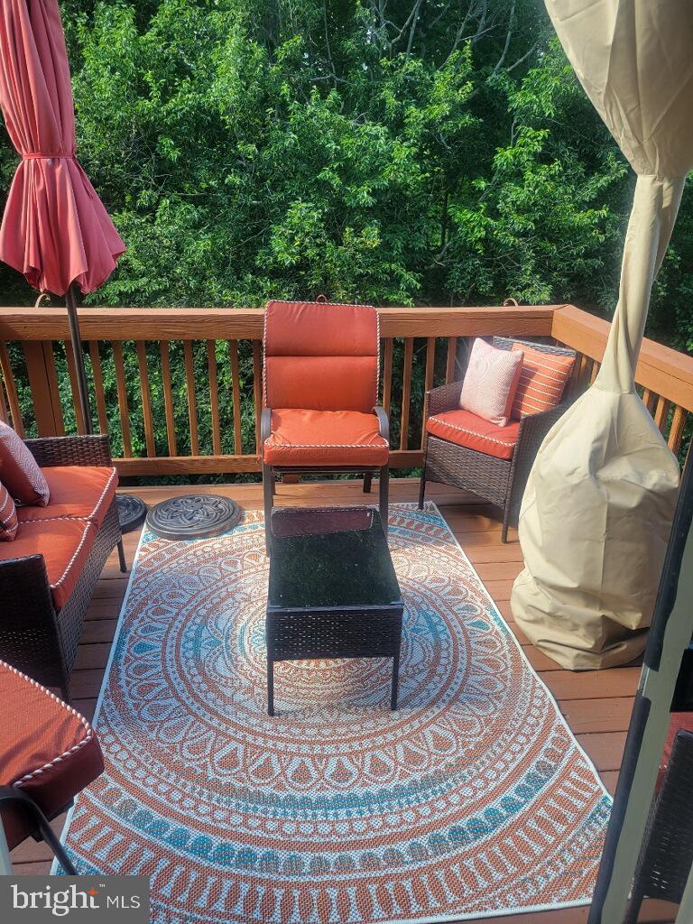 RIVER OAKS - Residential Lease