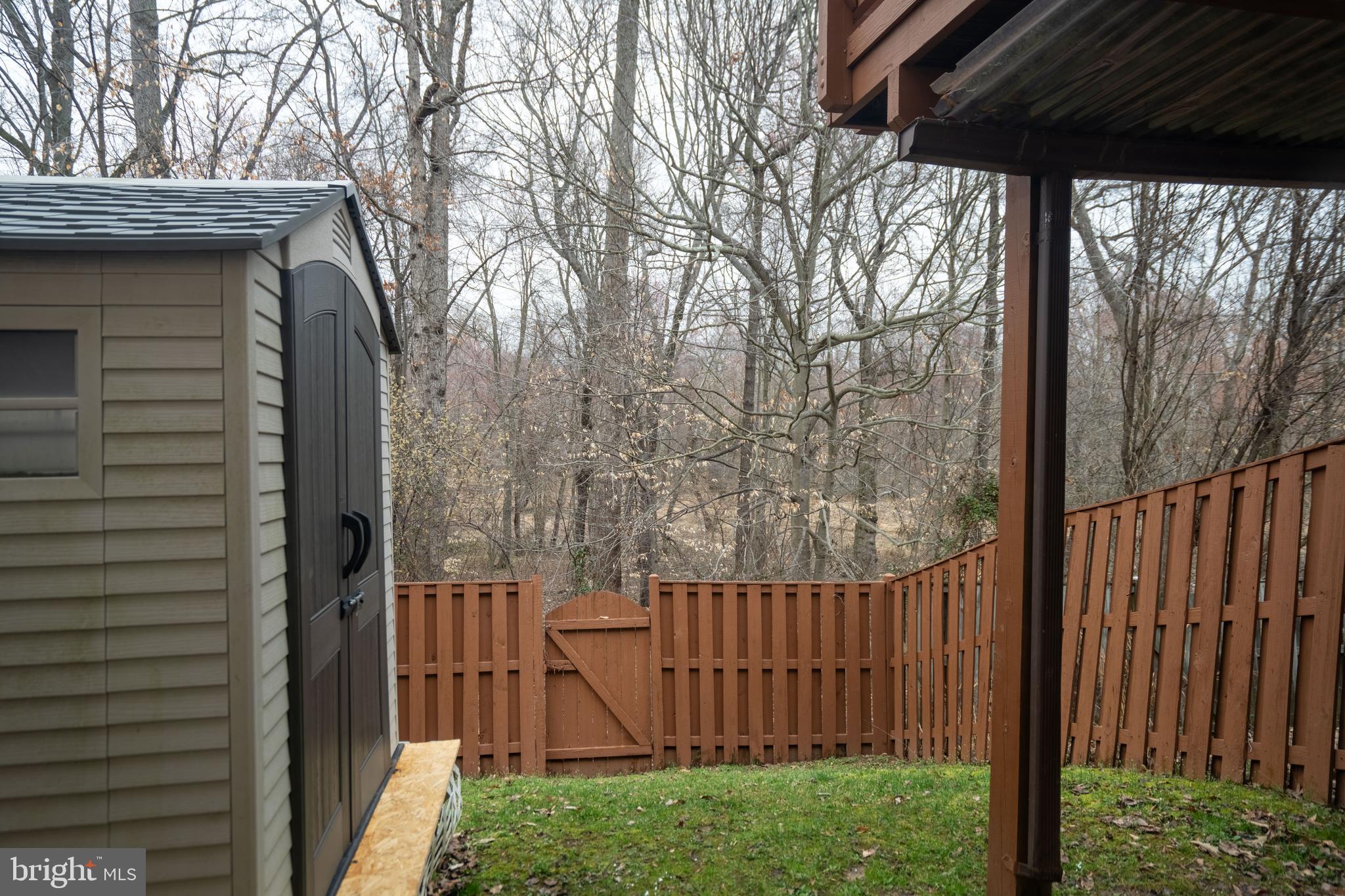 RIVER OAKS - Residential Lease