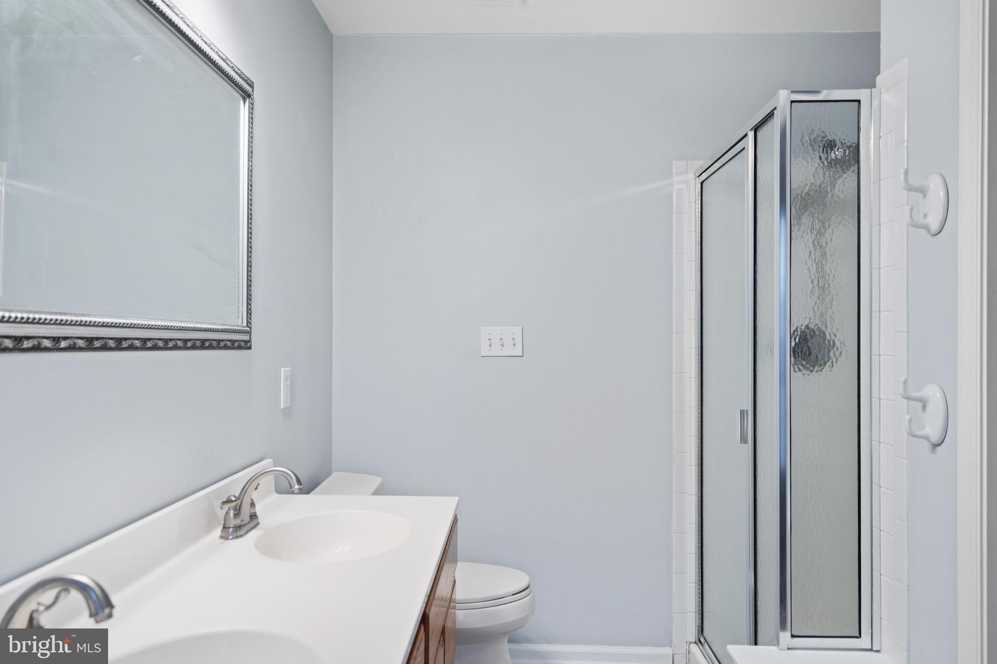 RIVER OAKS - Residential Lease