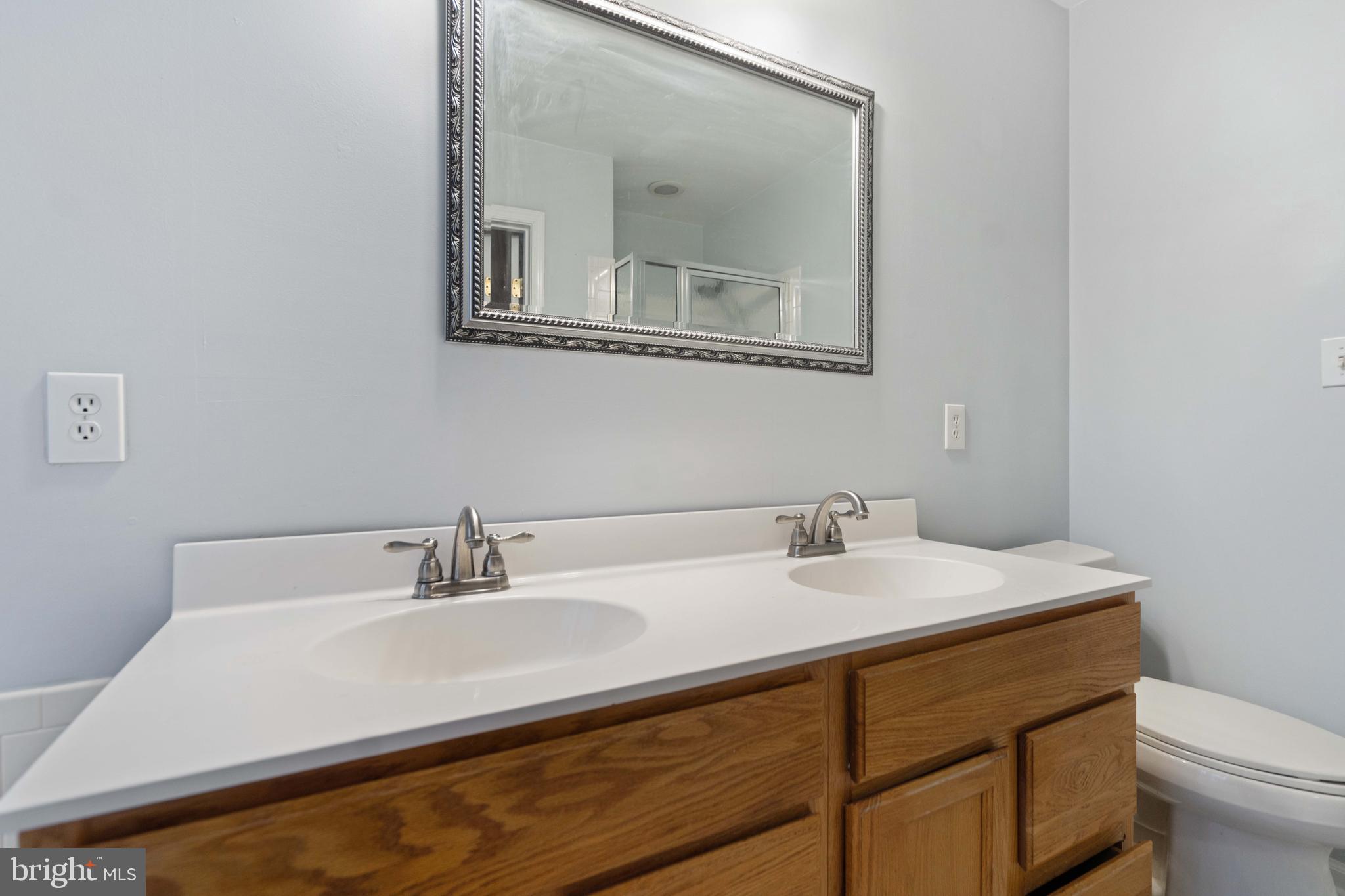 RIVER OAKS - Residential Lease