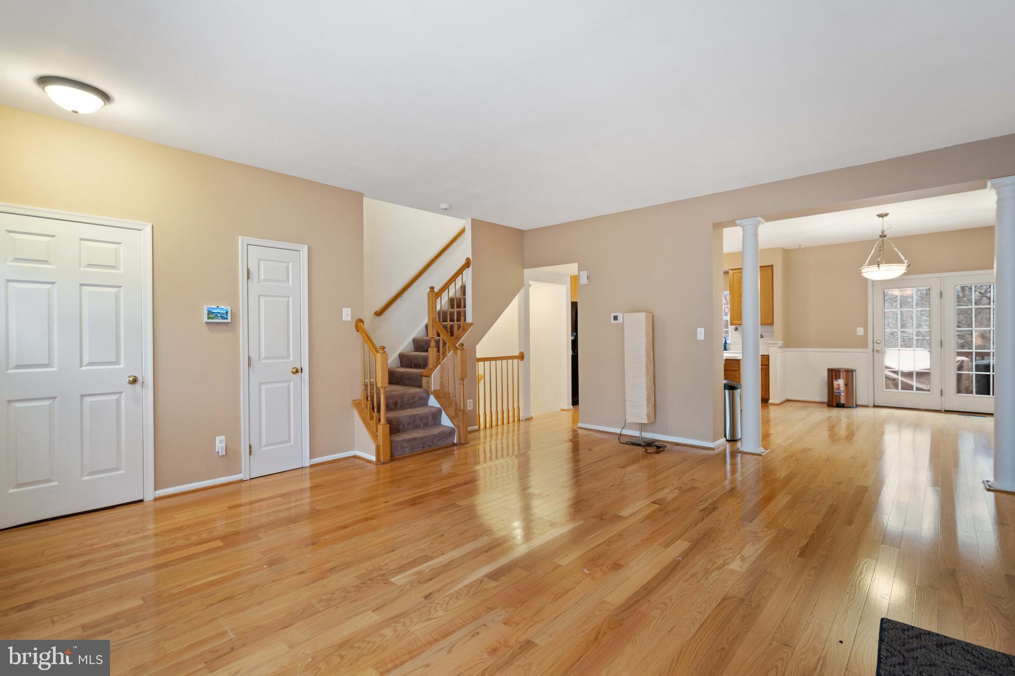 RIVER OAKS - Residential Lease