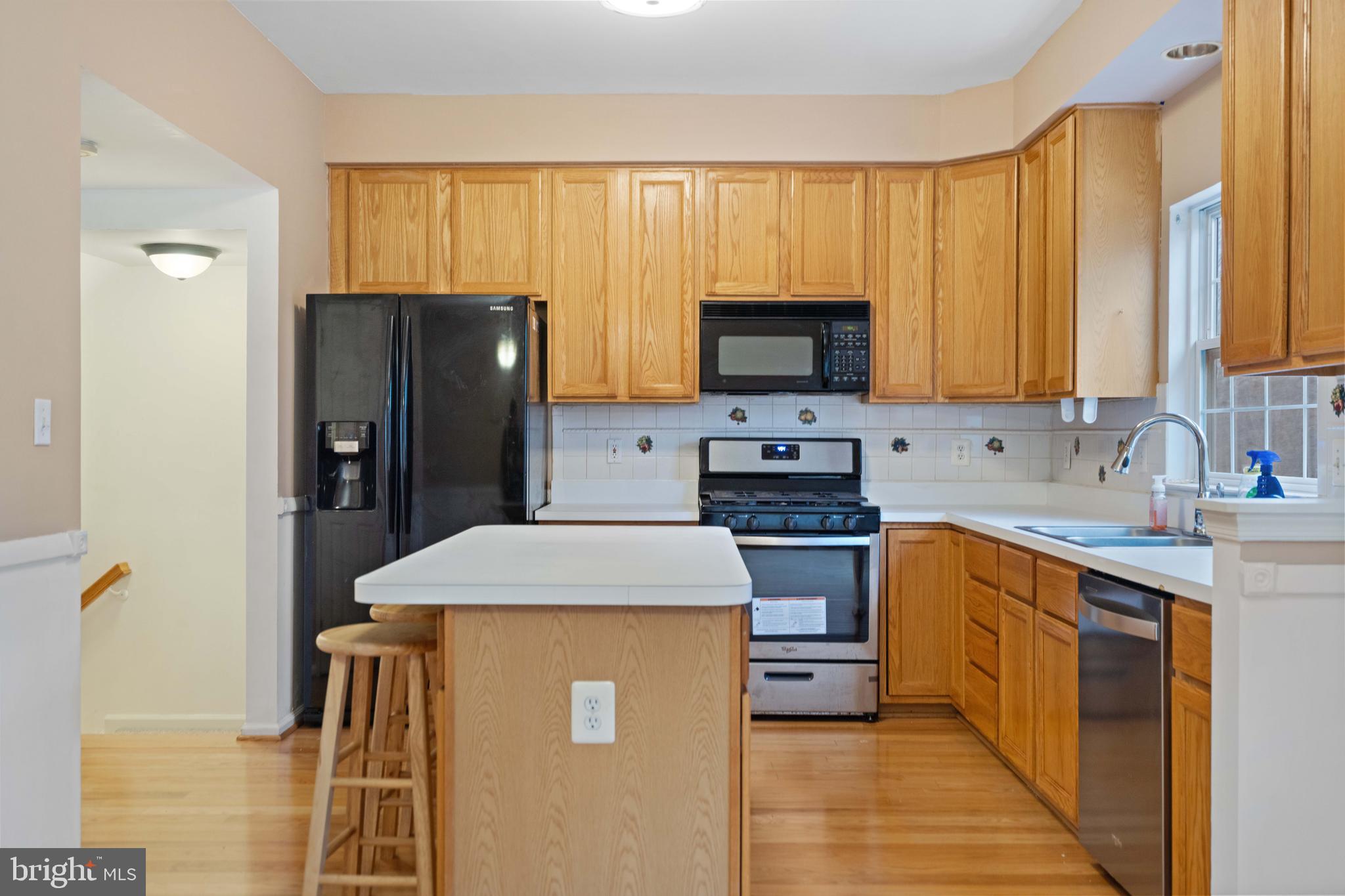 RIVER OAKS - Residential Lease