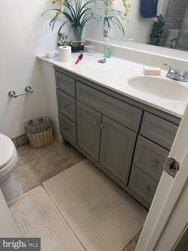 784 QUINCE ORCHARD BOULEVARD 784-10