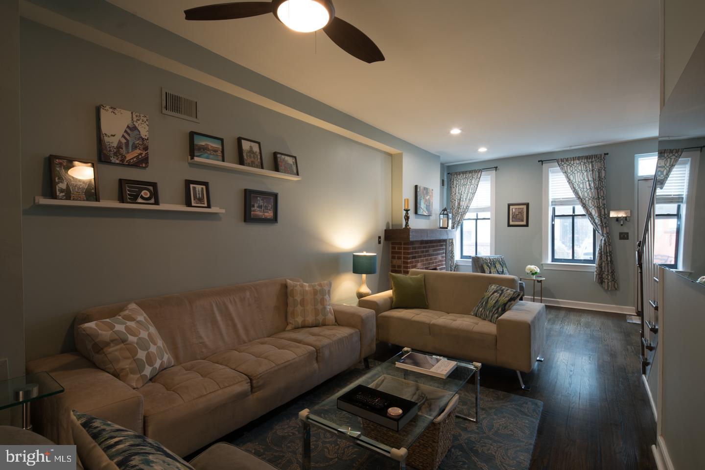 QUEEN VILLAGE - Residential