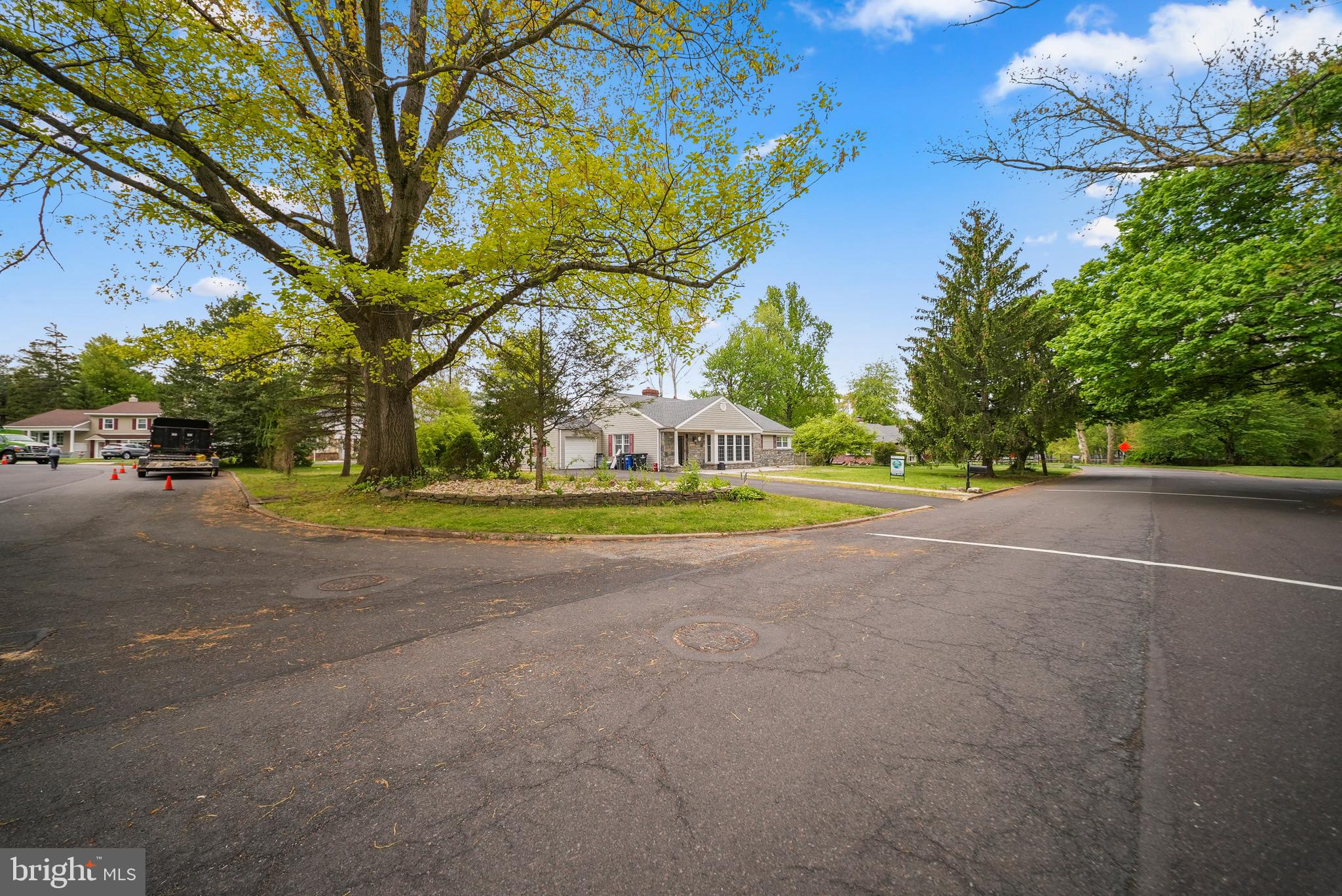 HUNTINGDON VALLEY - Residential