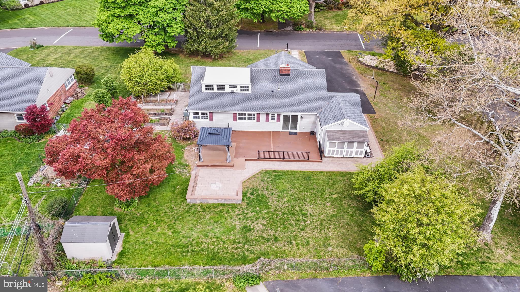HUNTINGDON VALLEY - Residential