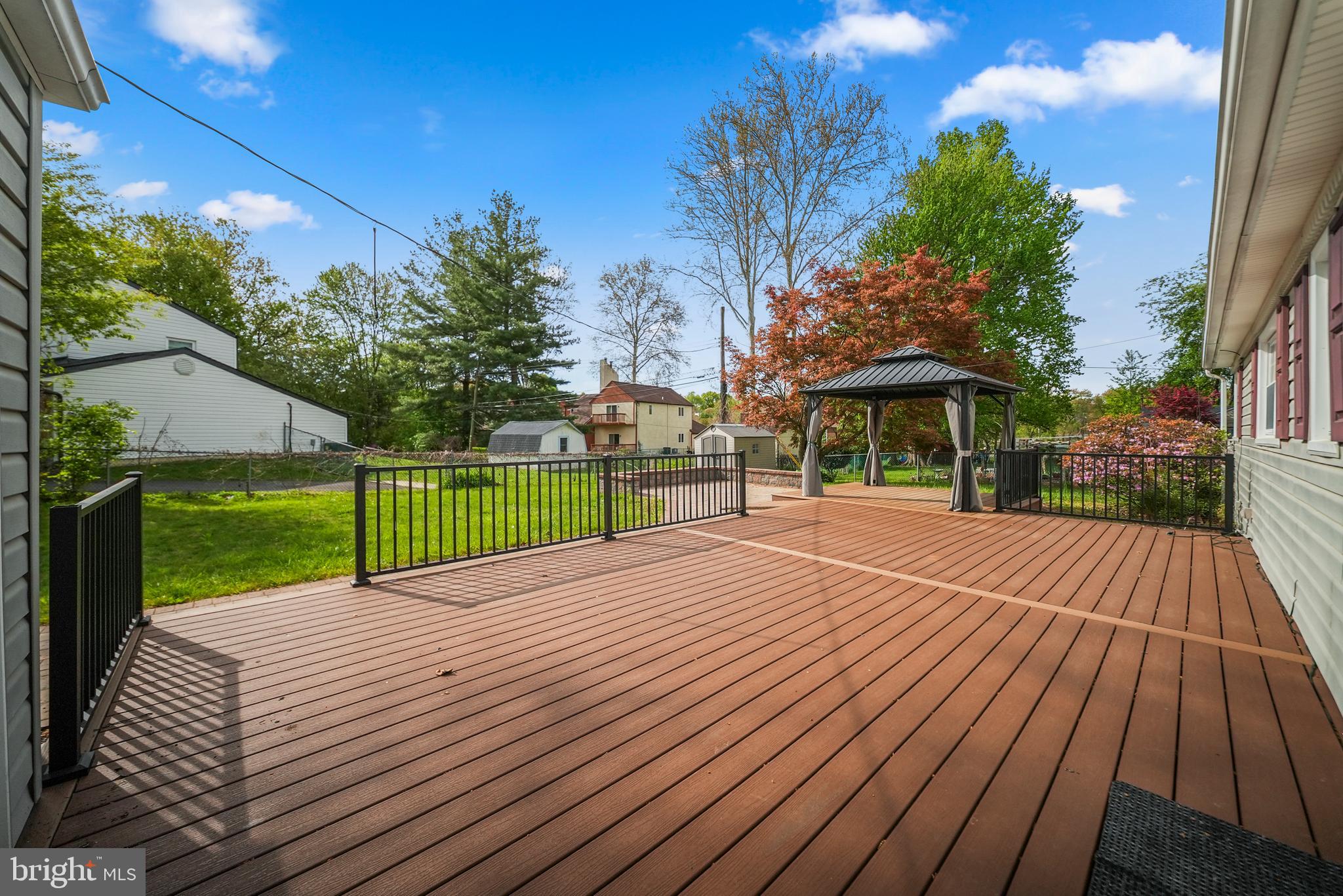 HUNTINGDON VALLEY - Residential