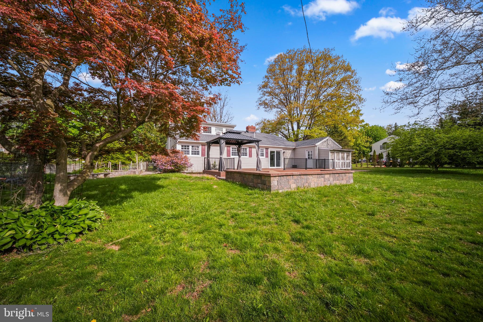HUNTINGDON VALLEY - Residential