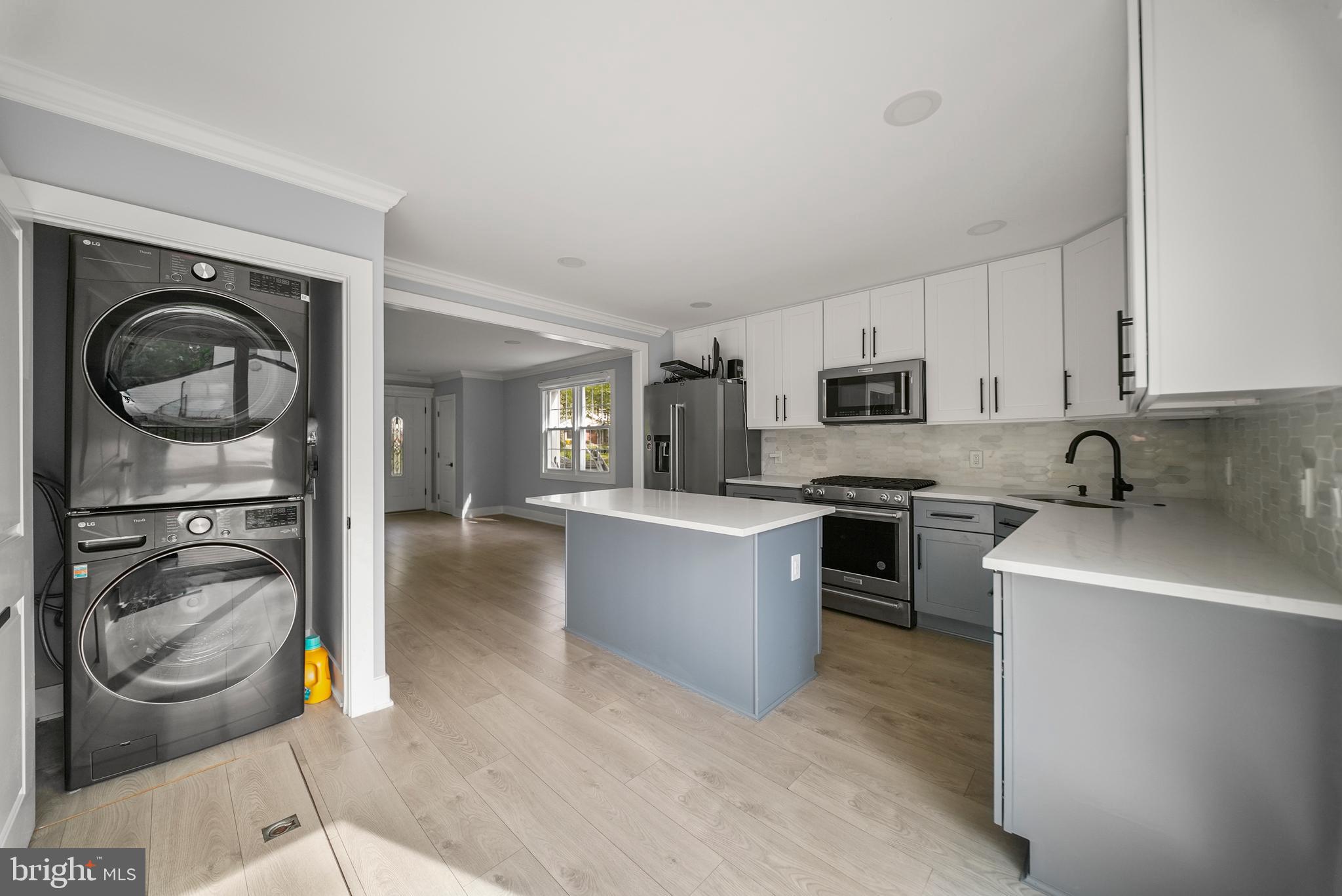 HUNTINGDON VALLEY - Residential