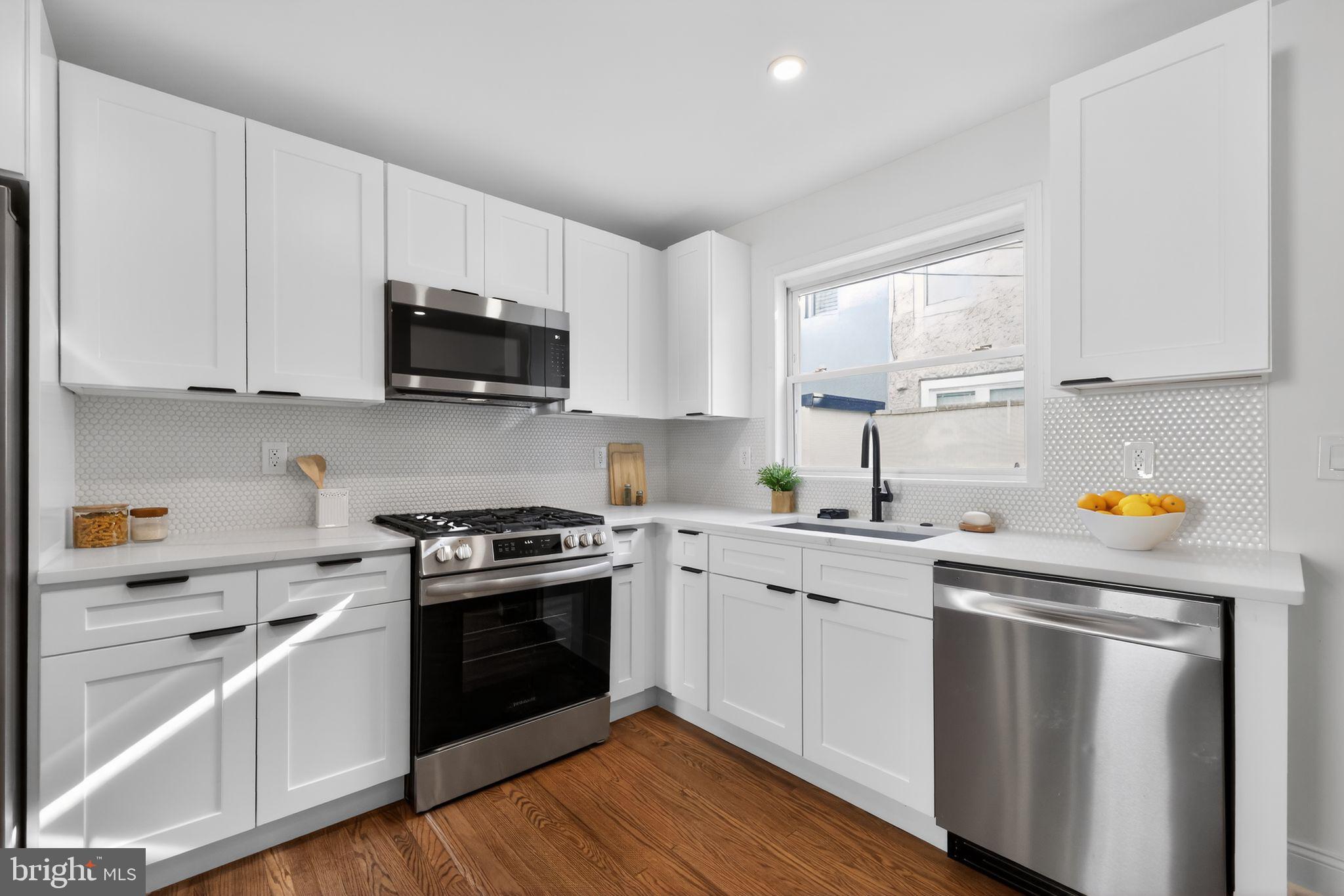 PASSYUNK SQUARE - Residential