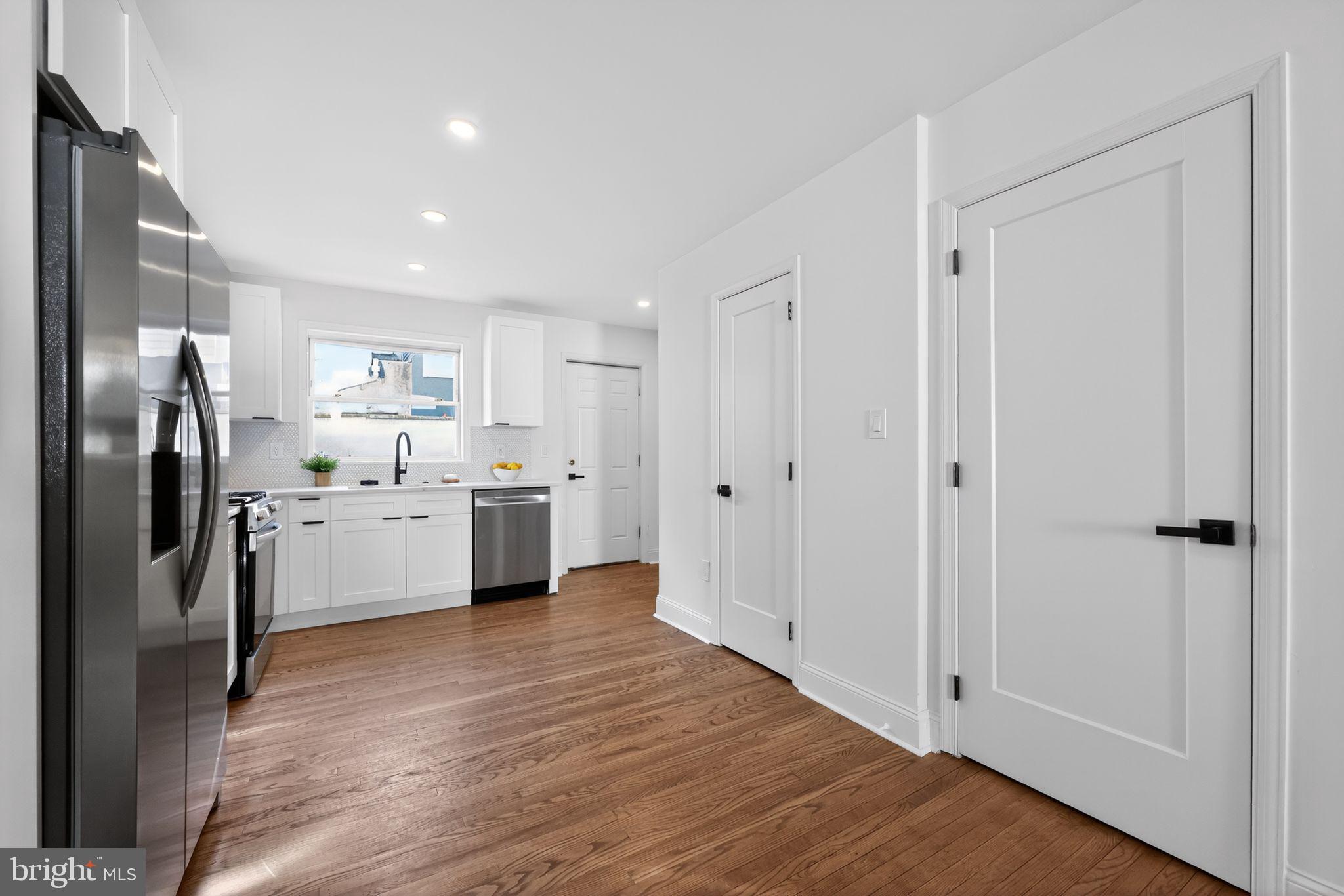 PASSYUNK SQUARE - Residential