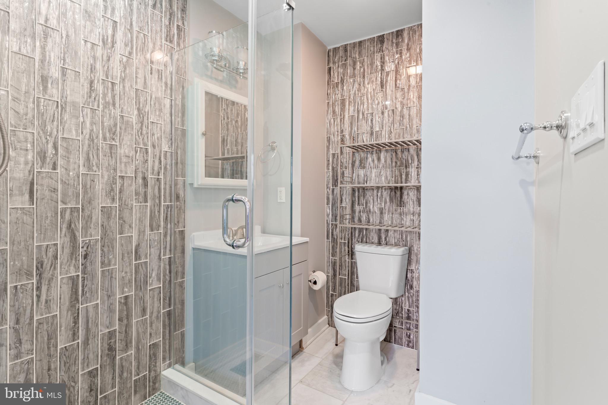 THOUSAND OAKS - Residential Lease