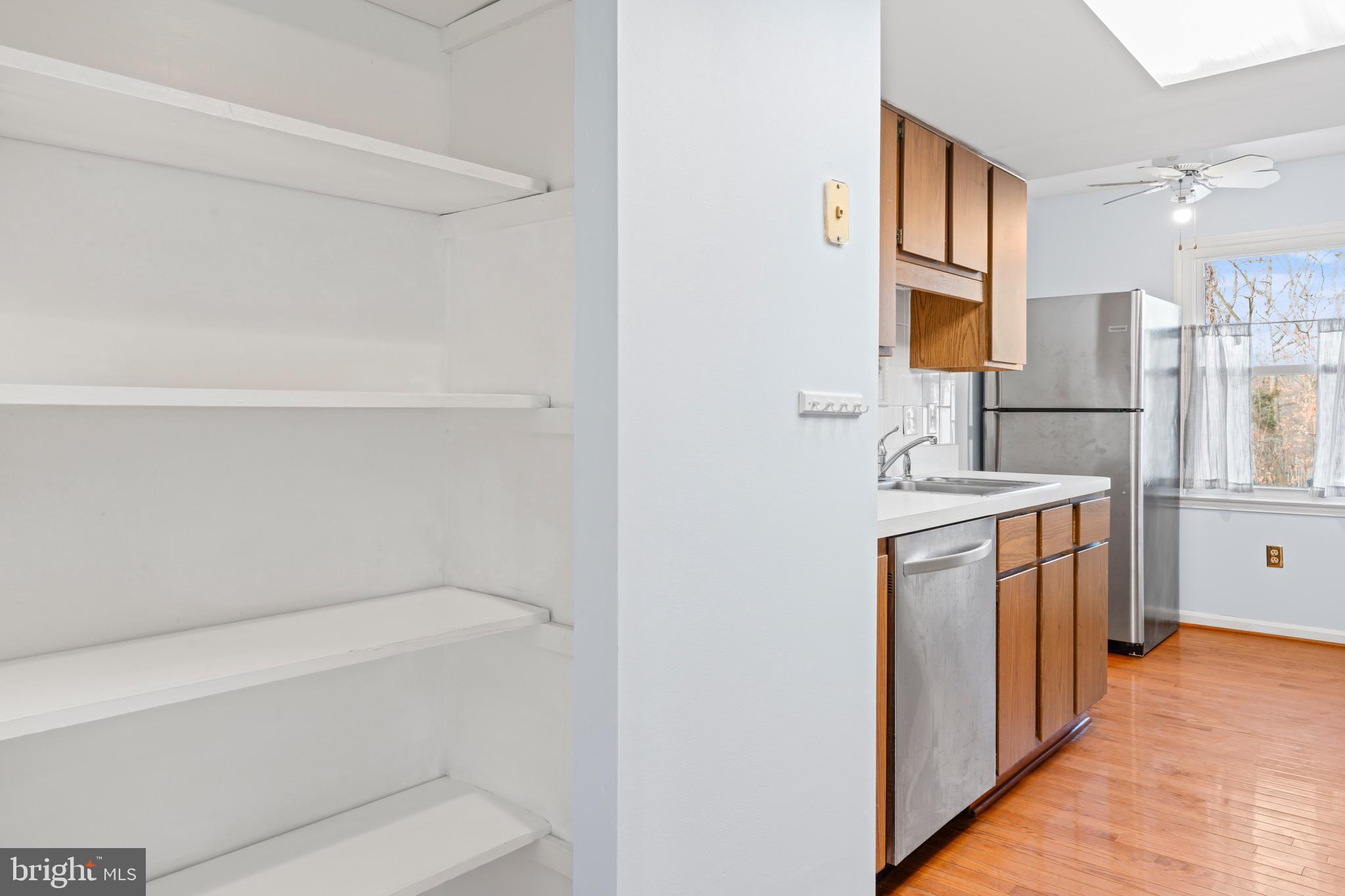 THOUSAND OAKS - Residential Lease