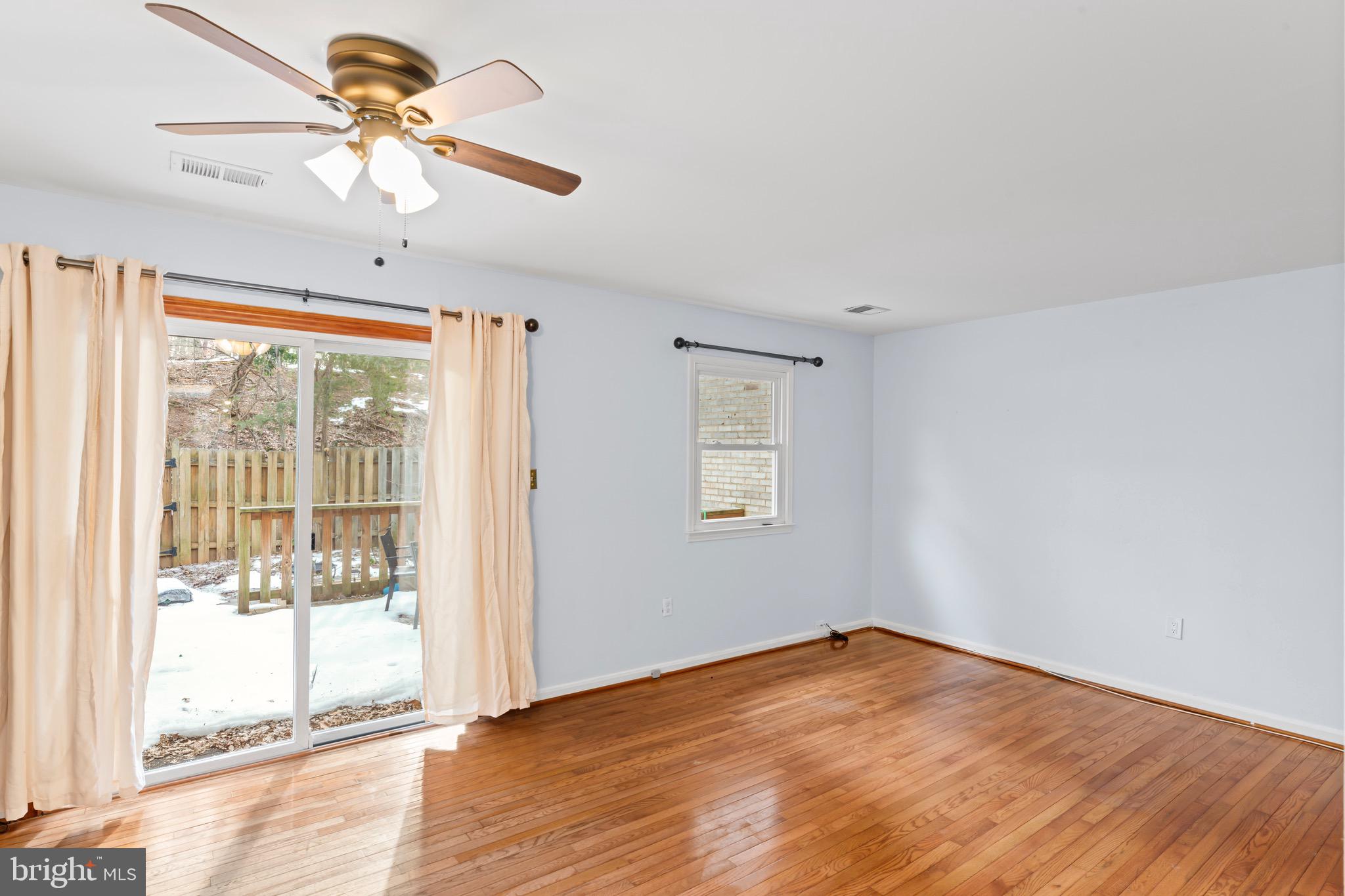 THOUSAND OAKS - Residential Lease