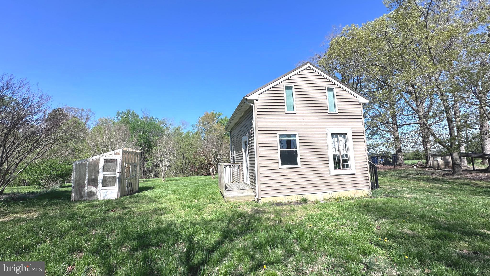 148 ROBIN ROAD