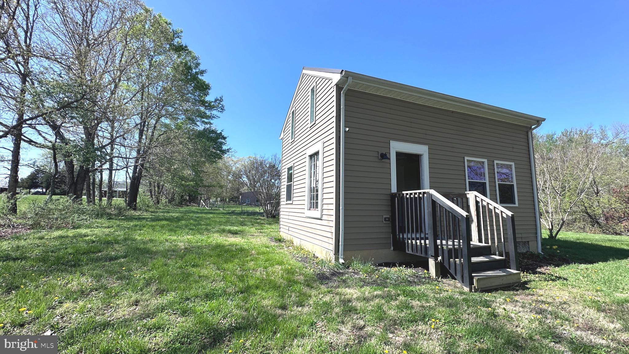 148 ROBIN ROAD