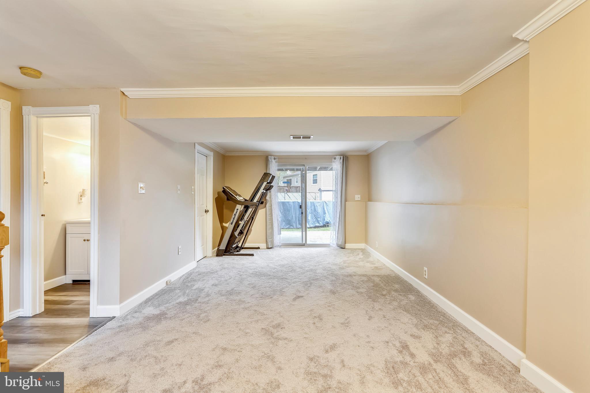 SHANNON SQUARE - Residential