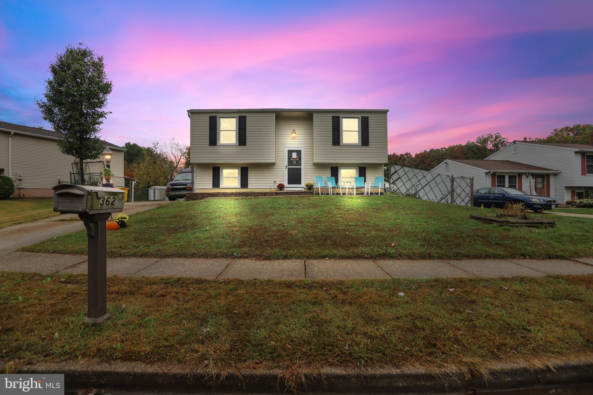 SHANNON SQUARE - Residential