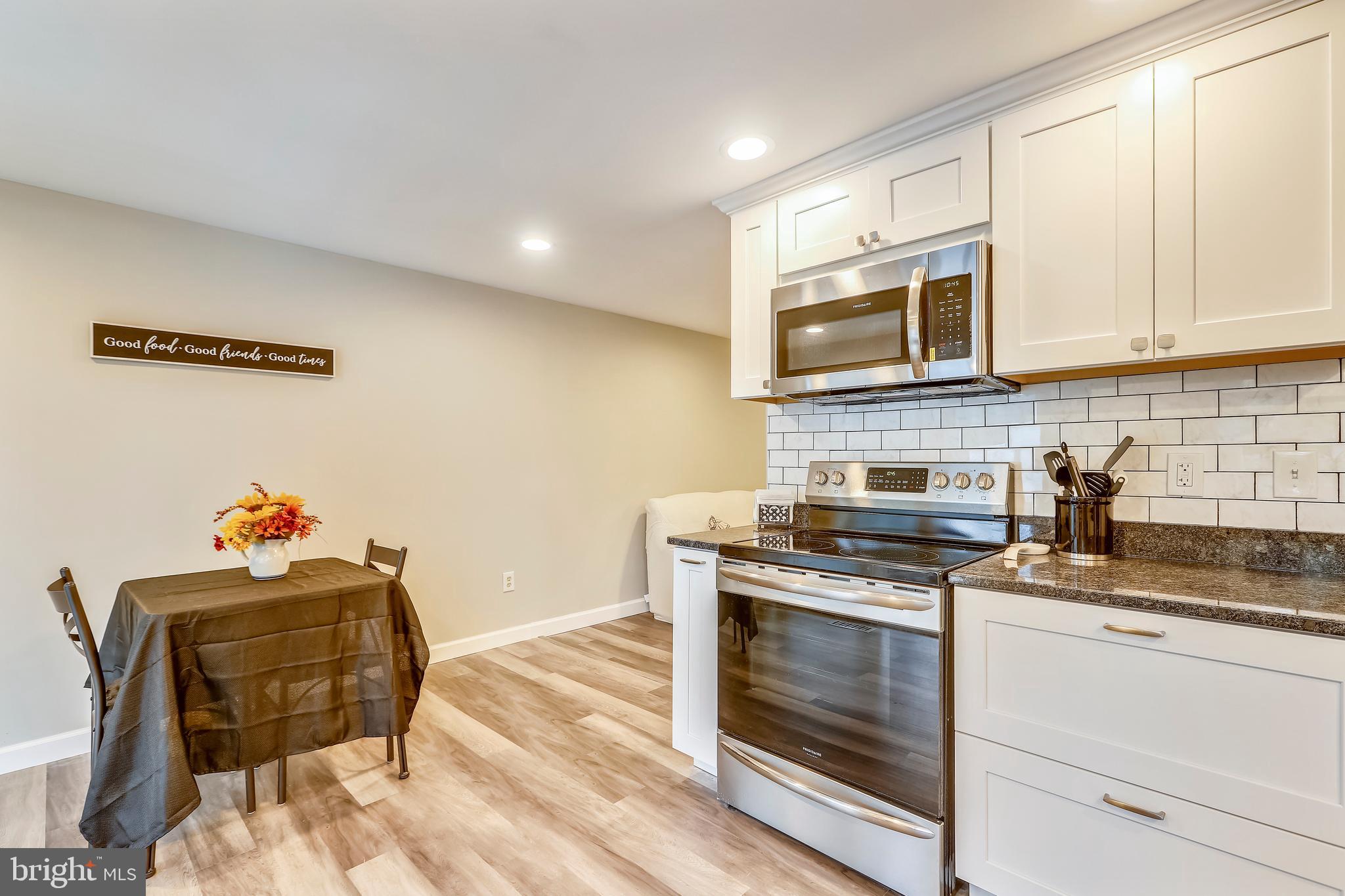 SHANNON SQUARE - Residential