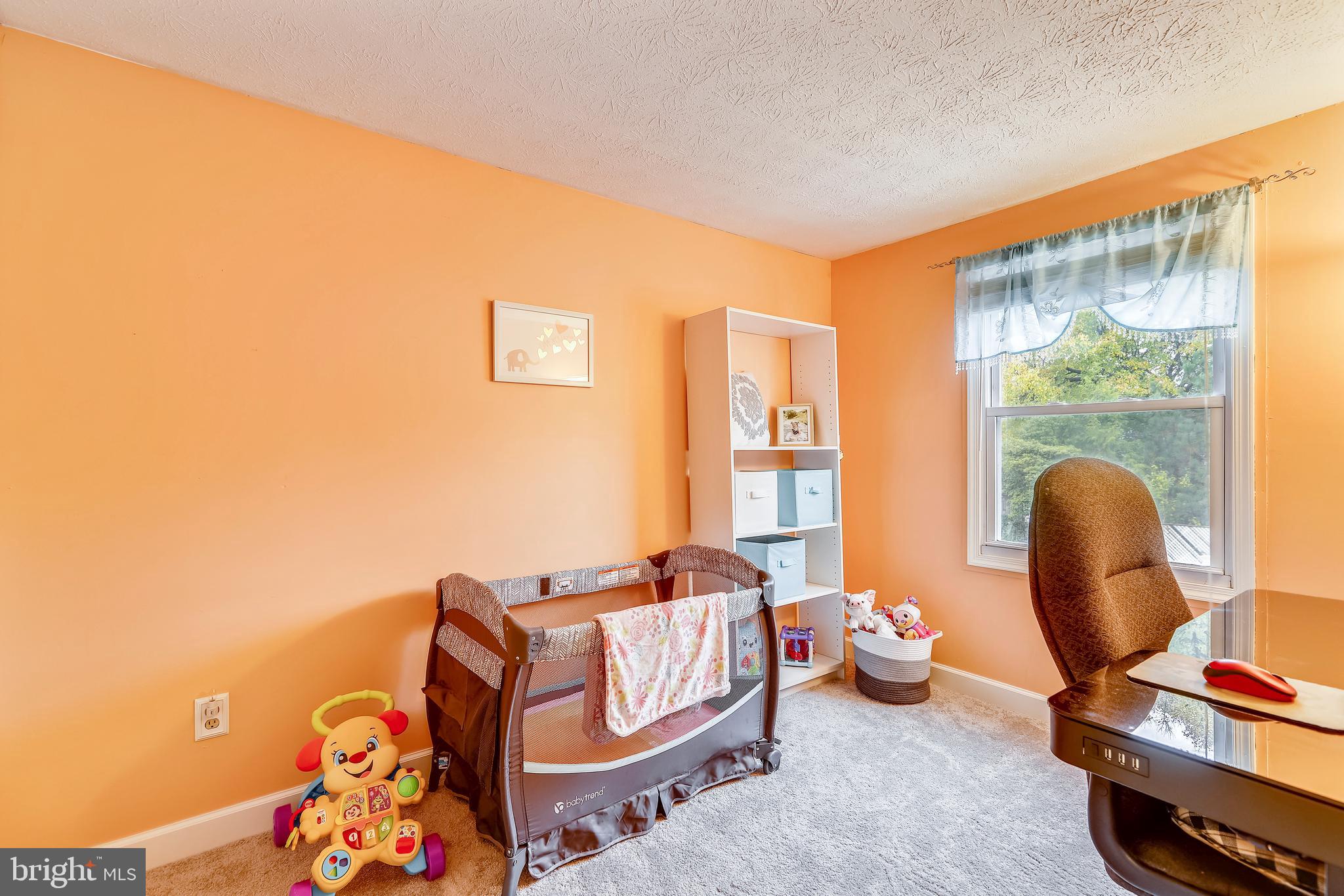 SHANNON SQUARE - Residential