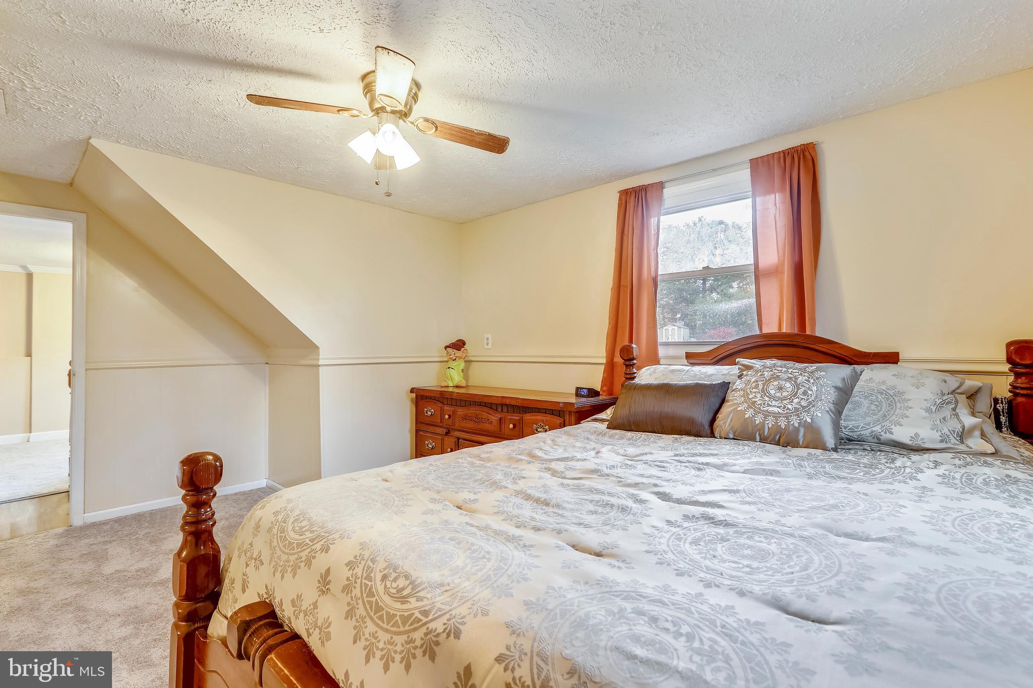 SHANNON SQUARE - Residential