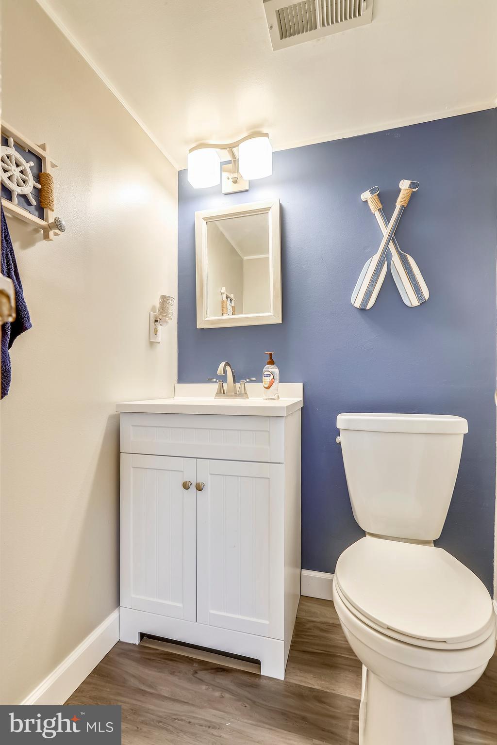 SHANNON SQUARE - Residential