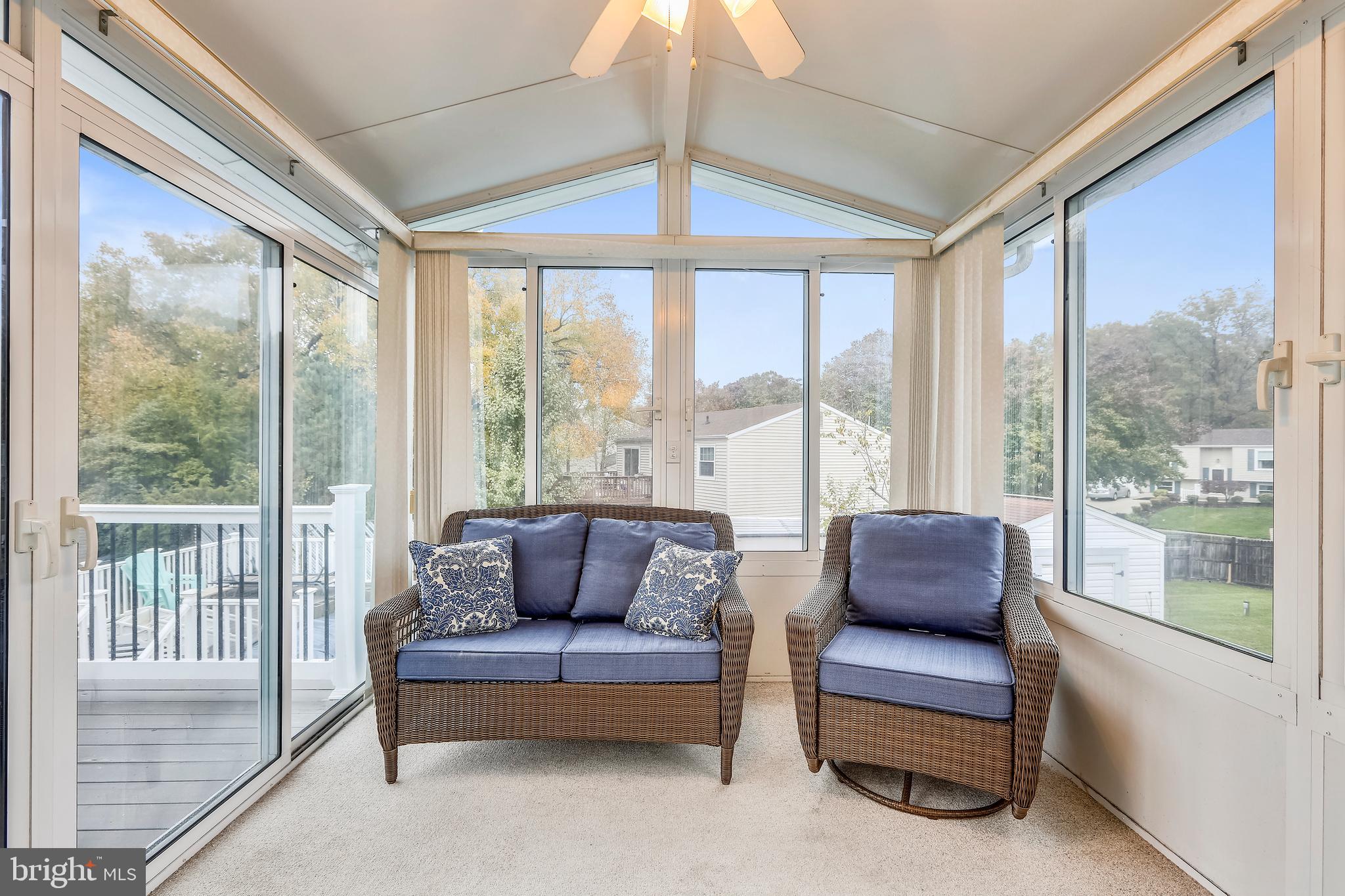 SHANNON SQUARE - Residential