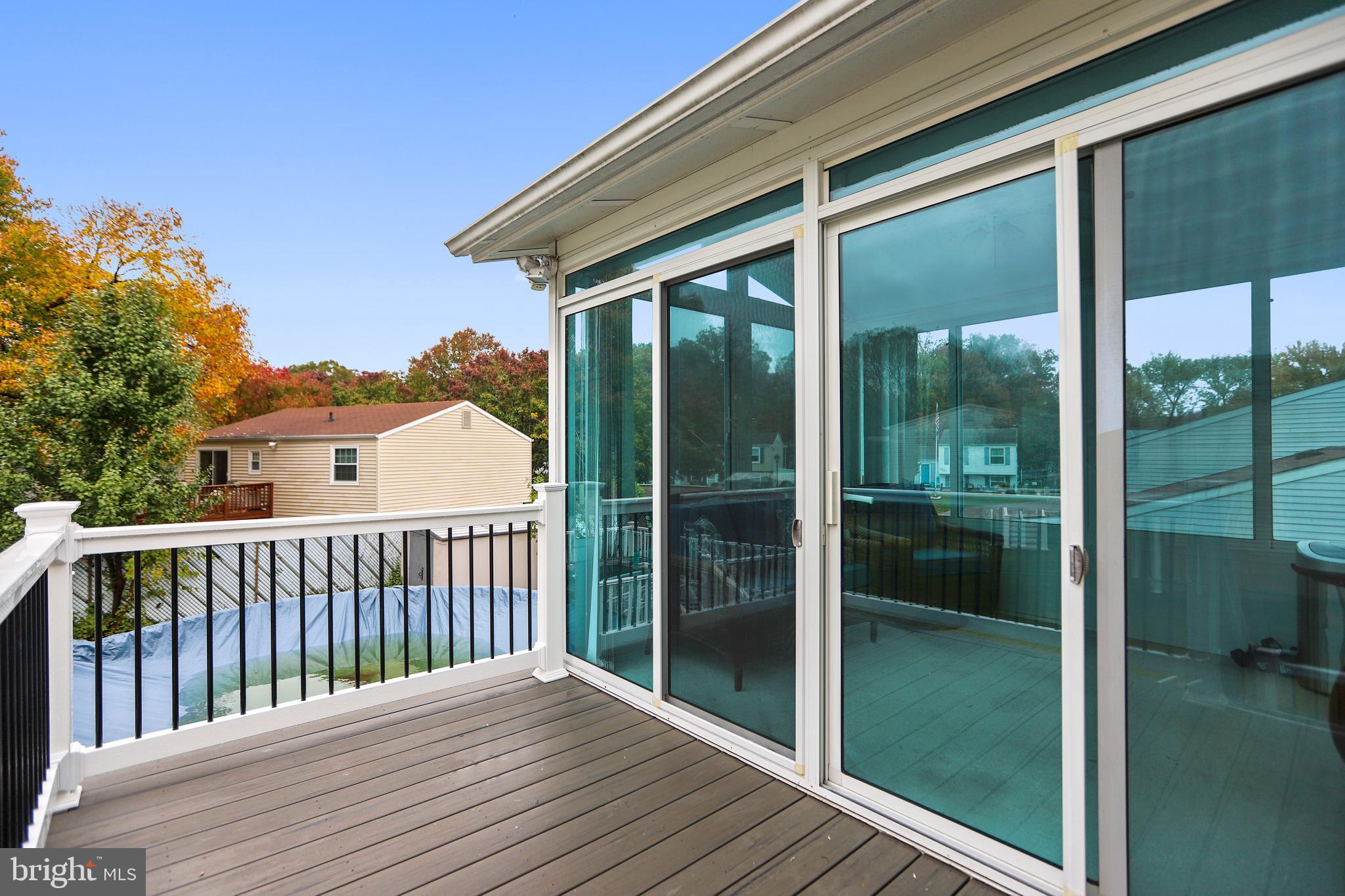 SHANNON SQUARE - Residential