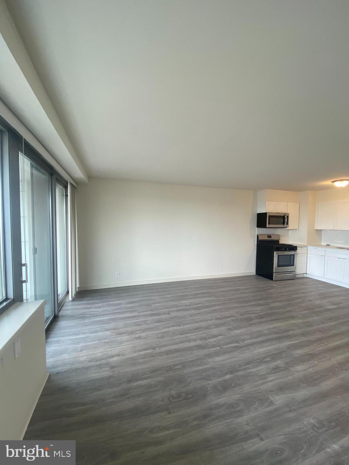 ART MUSEUM AREA - Residential Lease