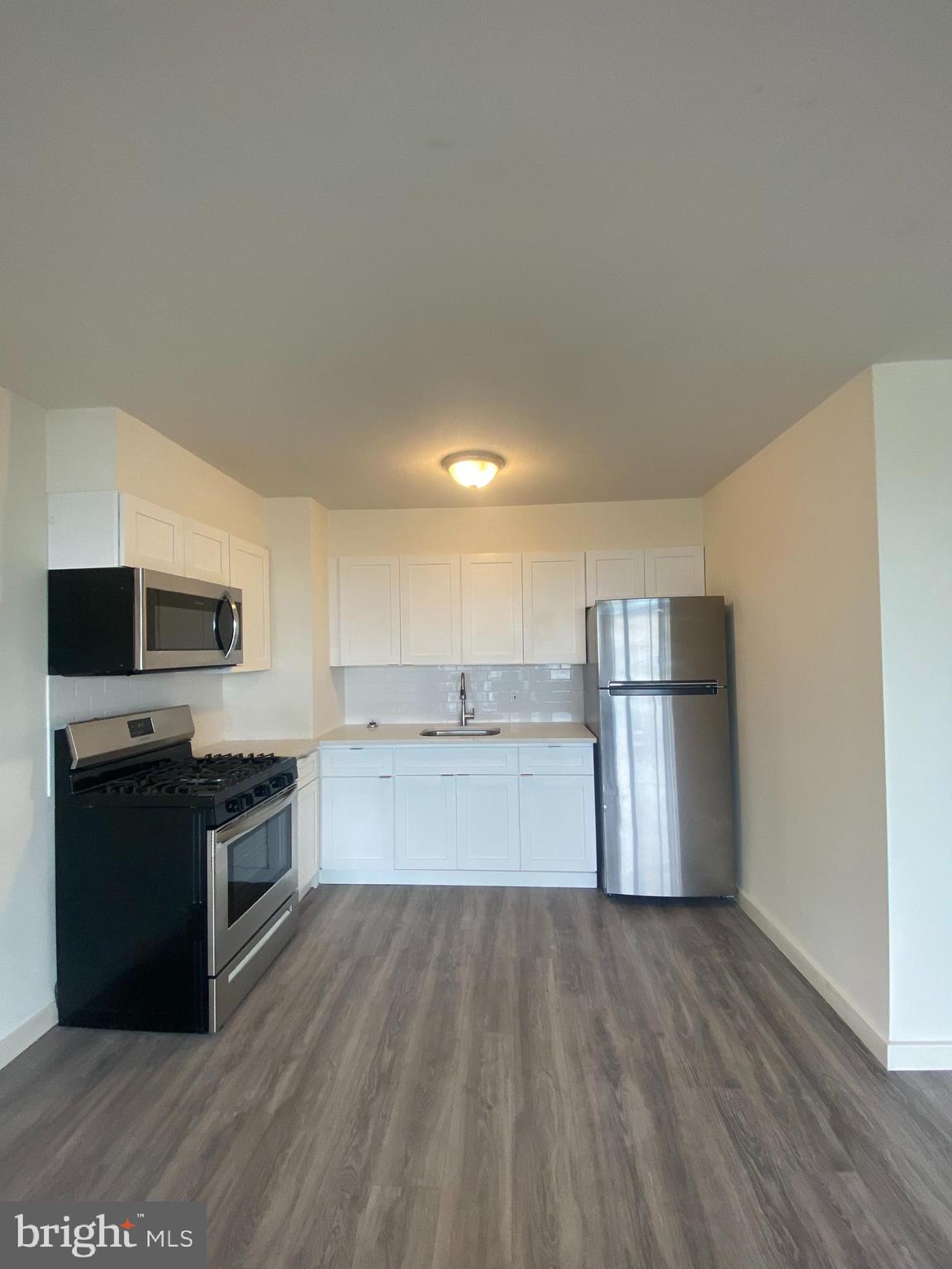 ART MUSEUM AREA - Residential Lease