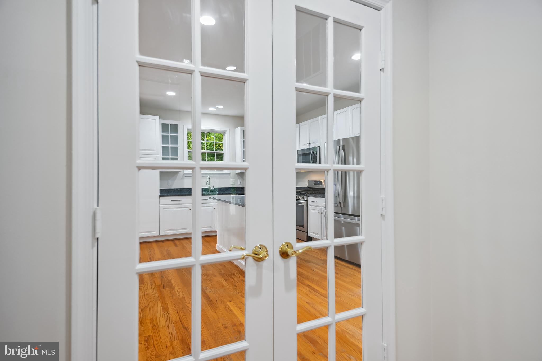 KENSINGTON HEIGHTS - Residential