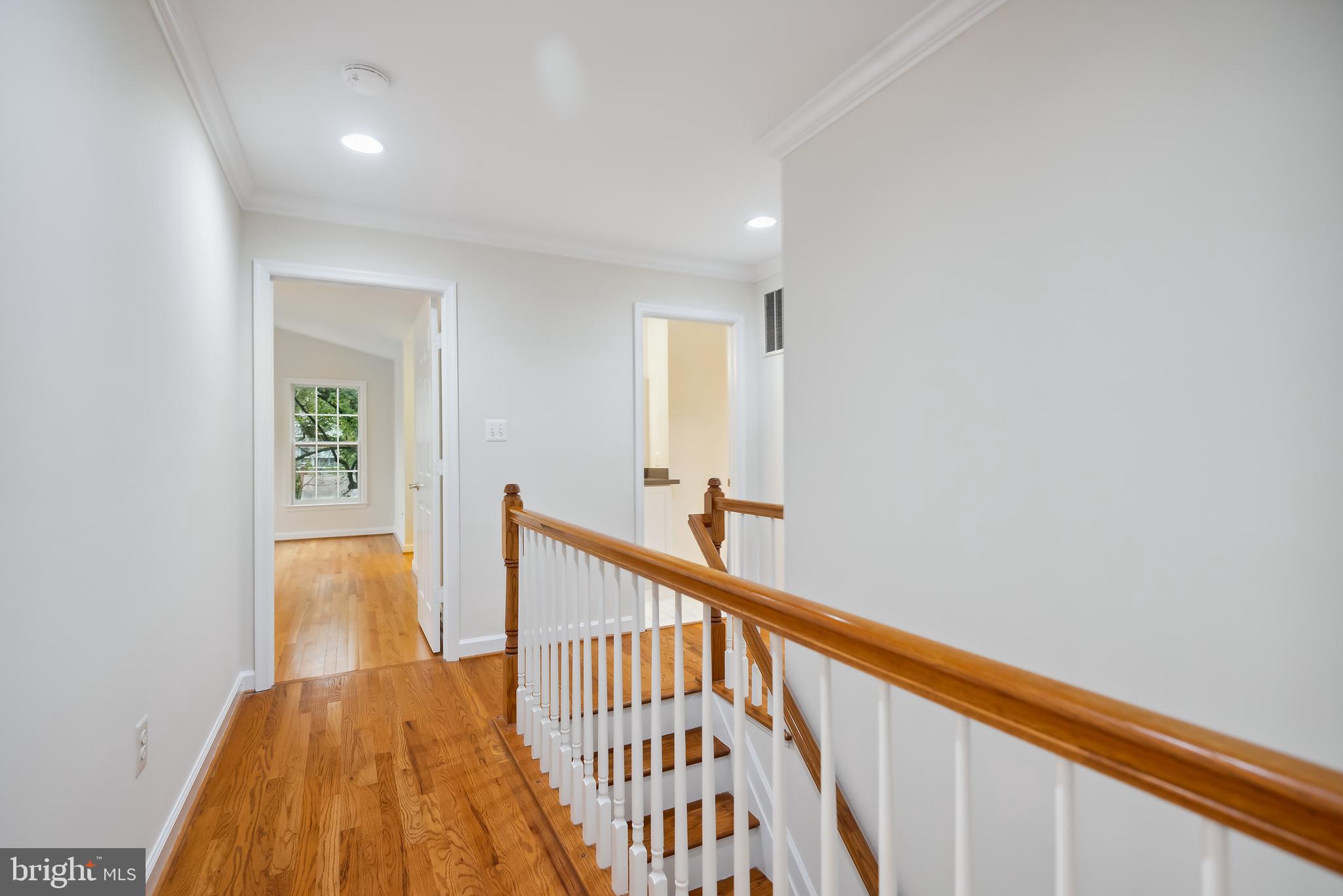 KENSINGTON HEIGHTS - Residential