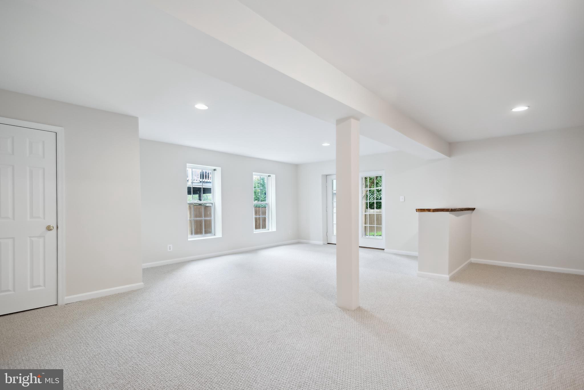 KENSINGTON HEIGHTS - Residential