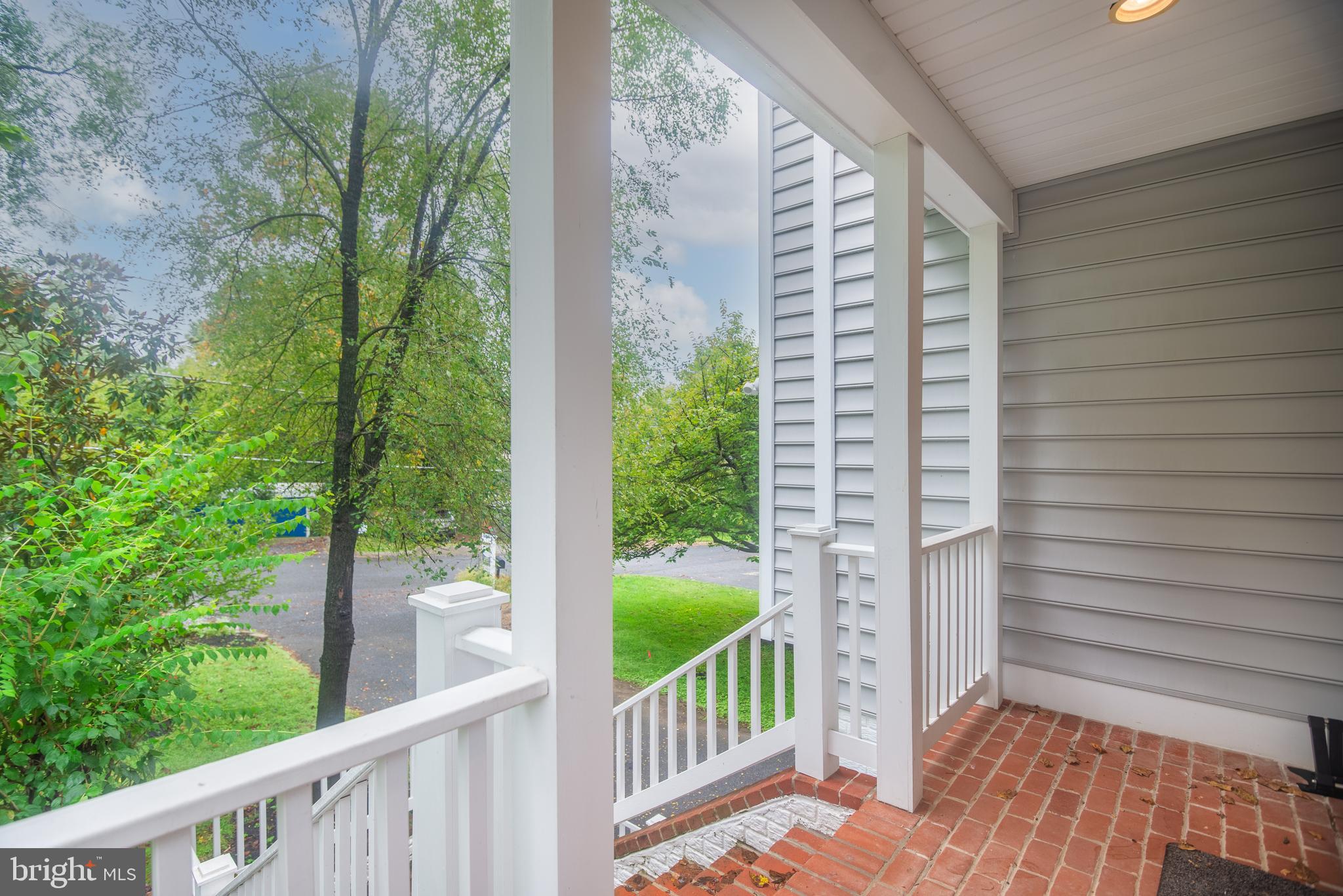 KENSINGTON HEIGHTS - Residential