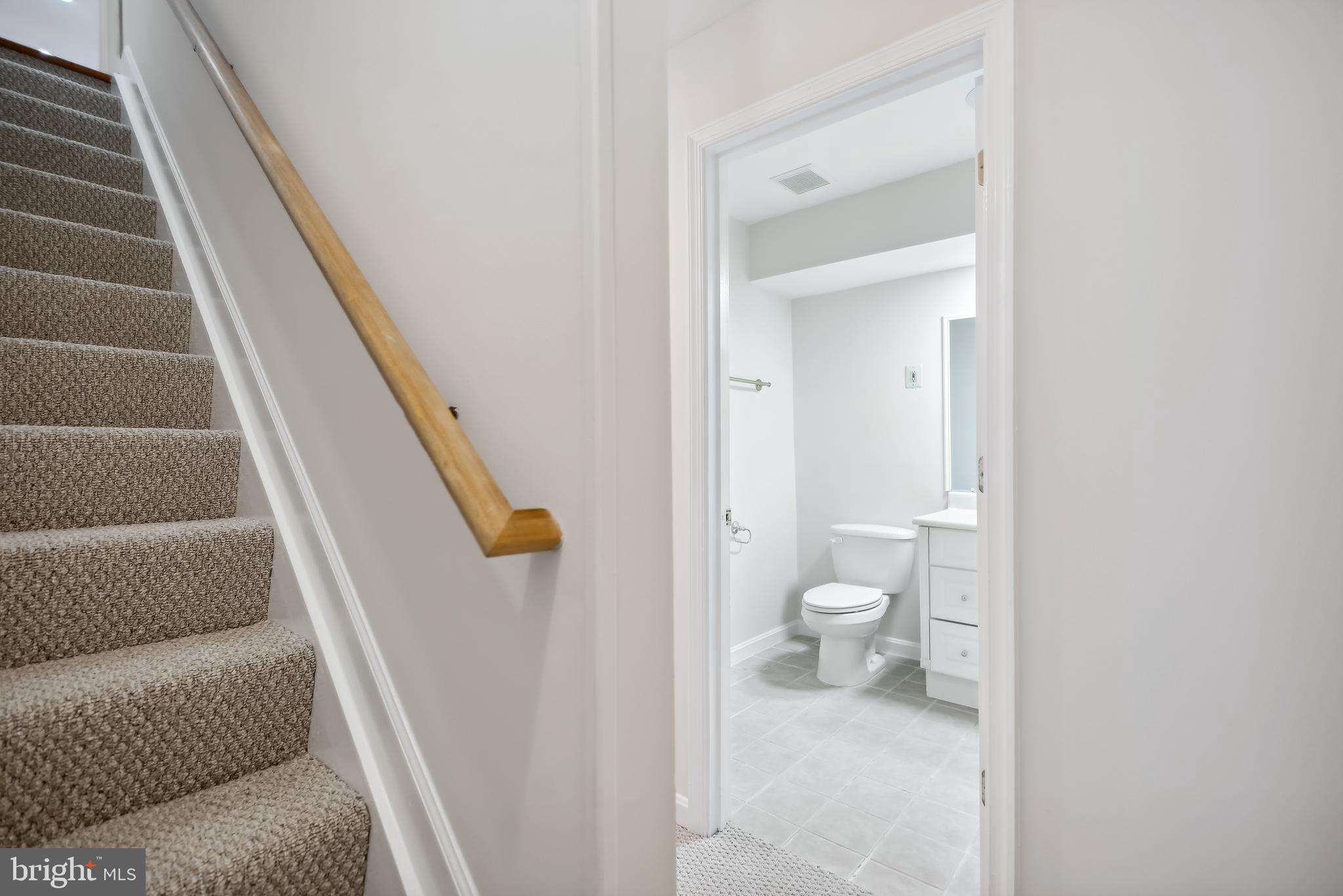 KENSINGTON HEIGHTS - Residential