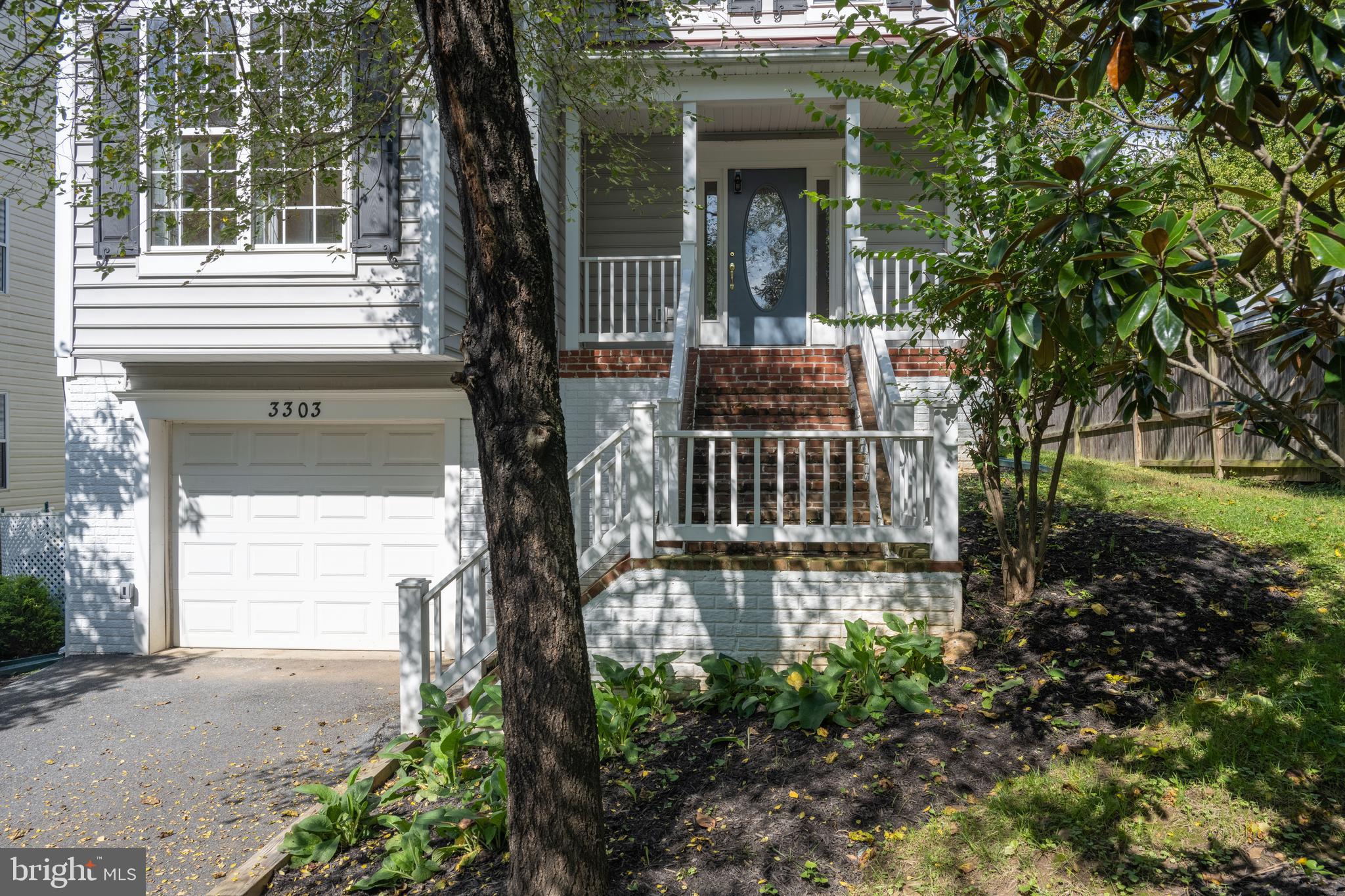 KENSINGTON HEIGHTS - Residential