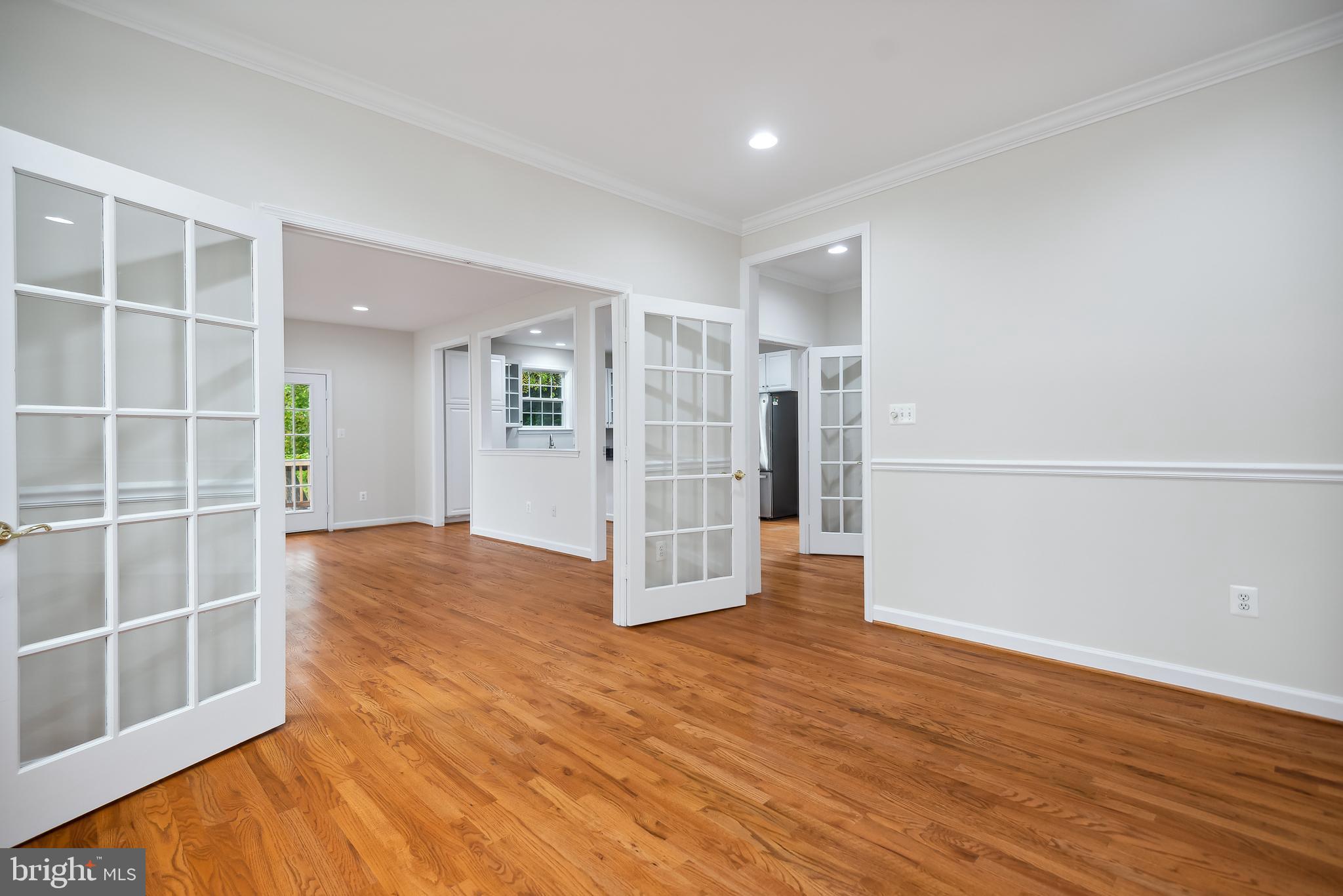 KENSINGTON HEIGHTS - Residential