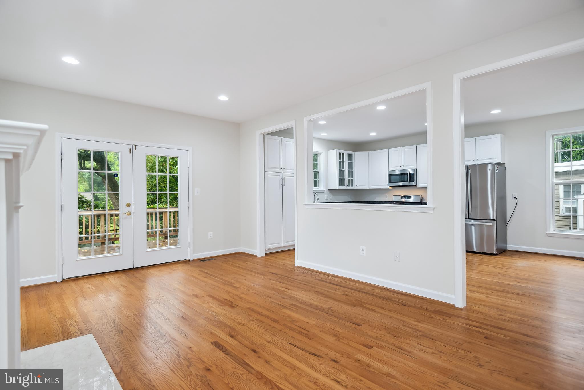 KENSINGTON HEIGHTS - Residential