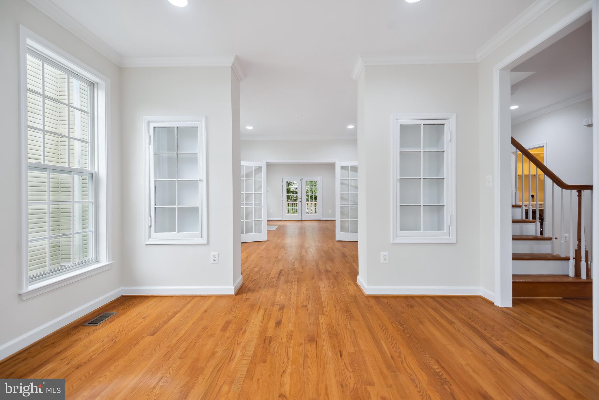 KENSINGTON HEIGHTS - Residential