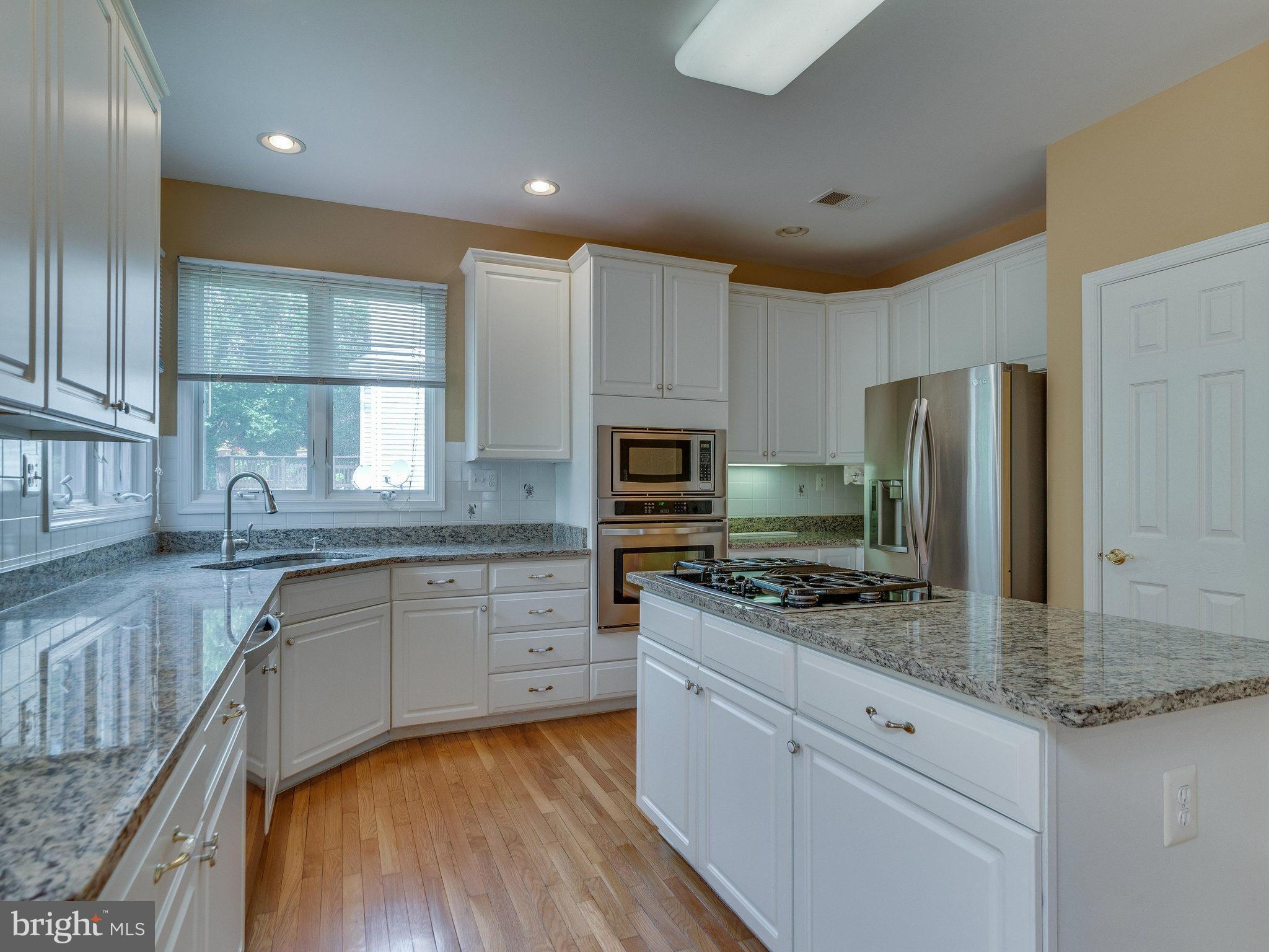 RIDGEGATE WOODS - Residential