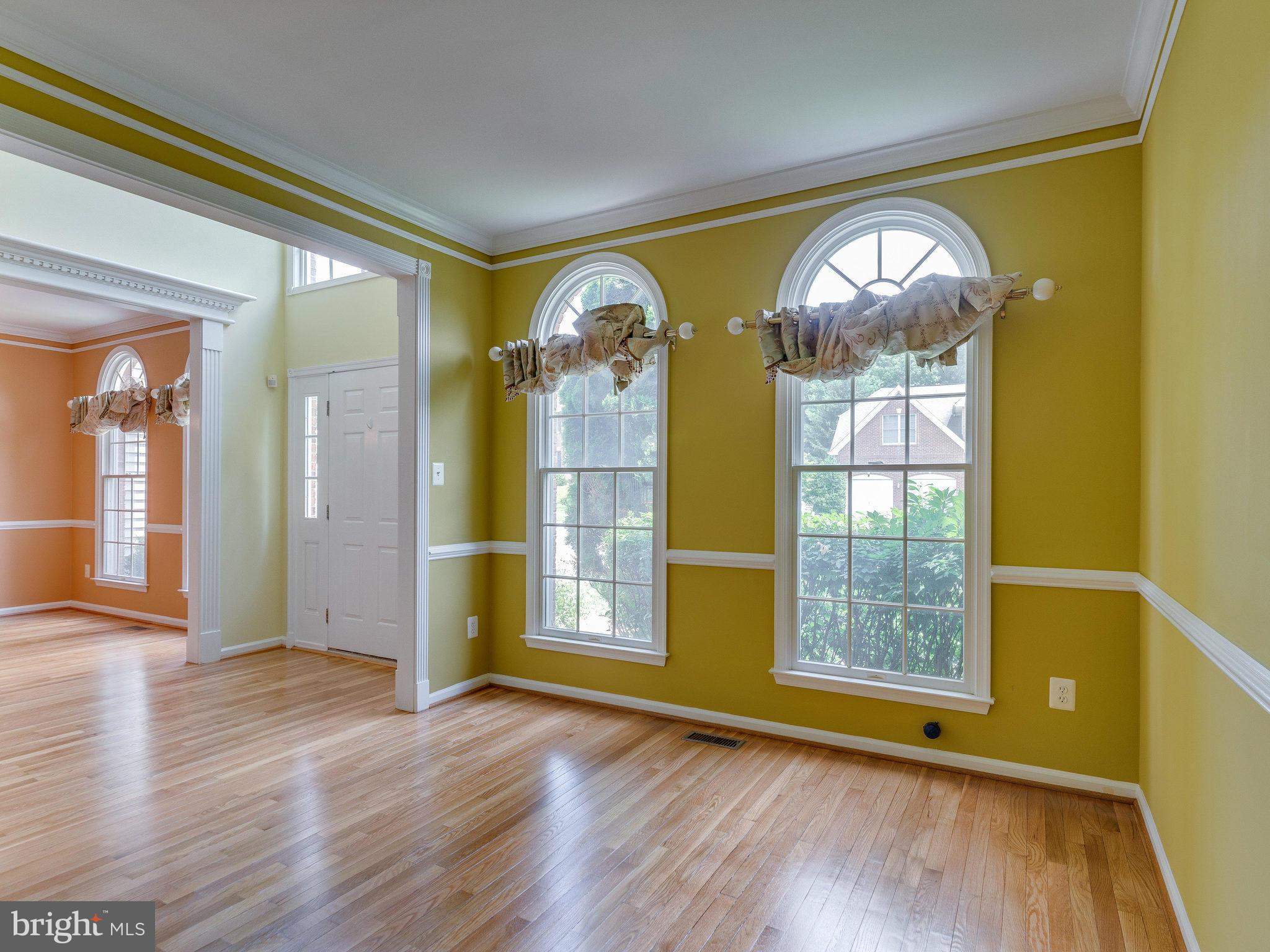 RIDGEGATE WOODS - Residential