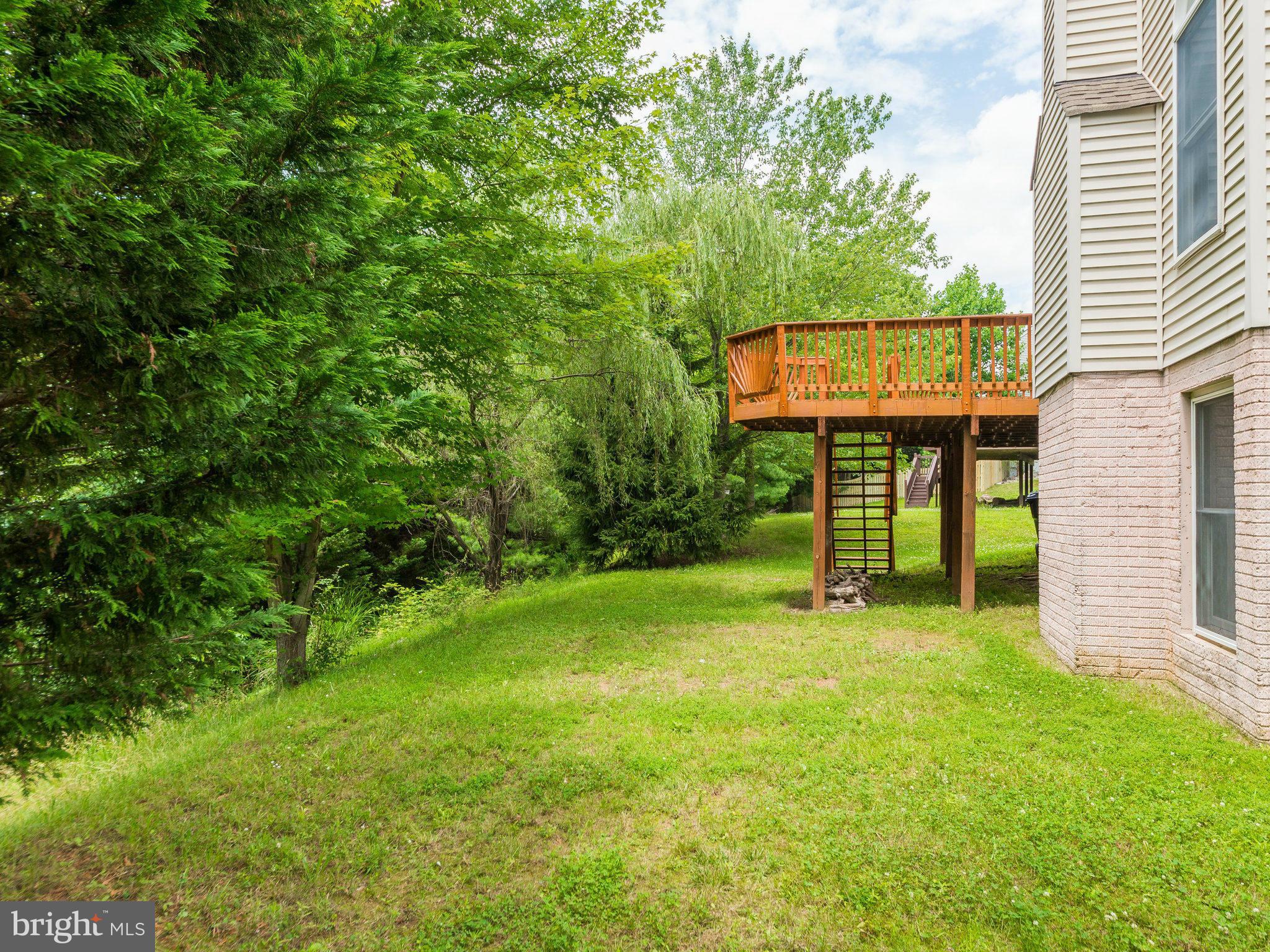 RIDGEGATE WOODS - Residential