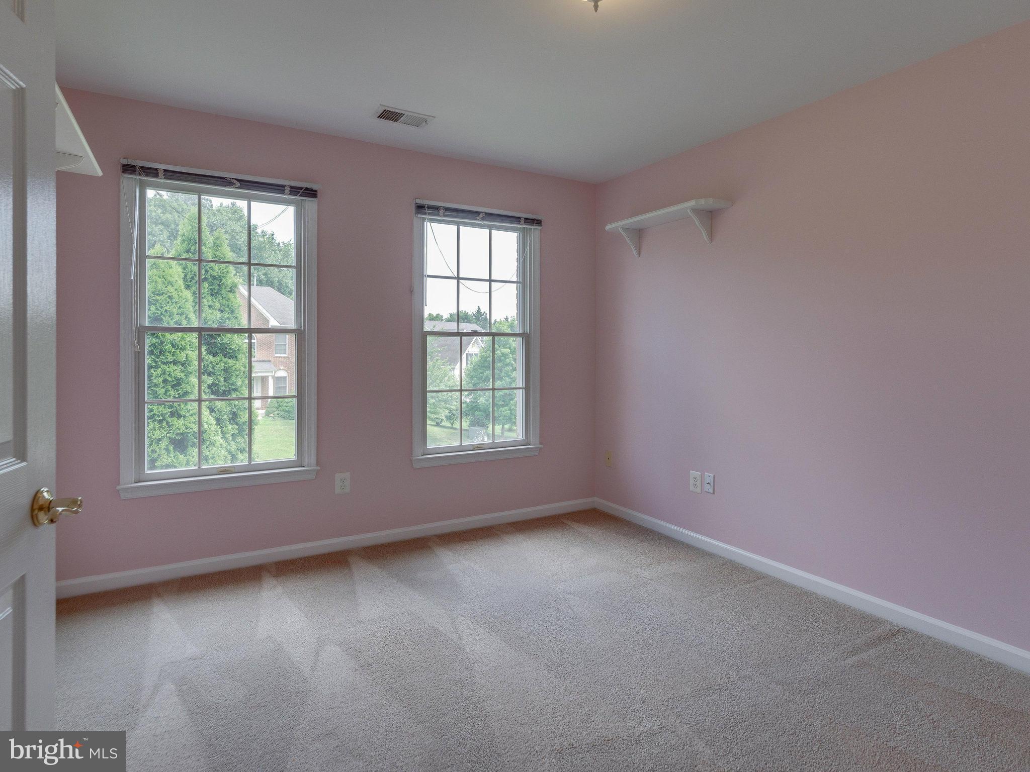 RIDGEGATE WOODS - Residential