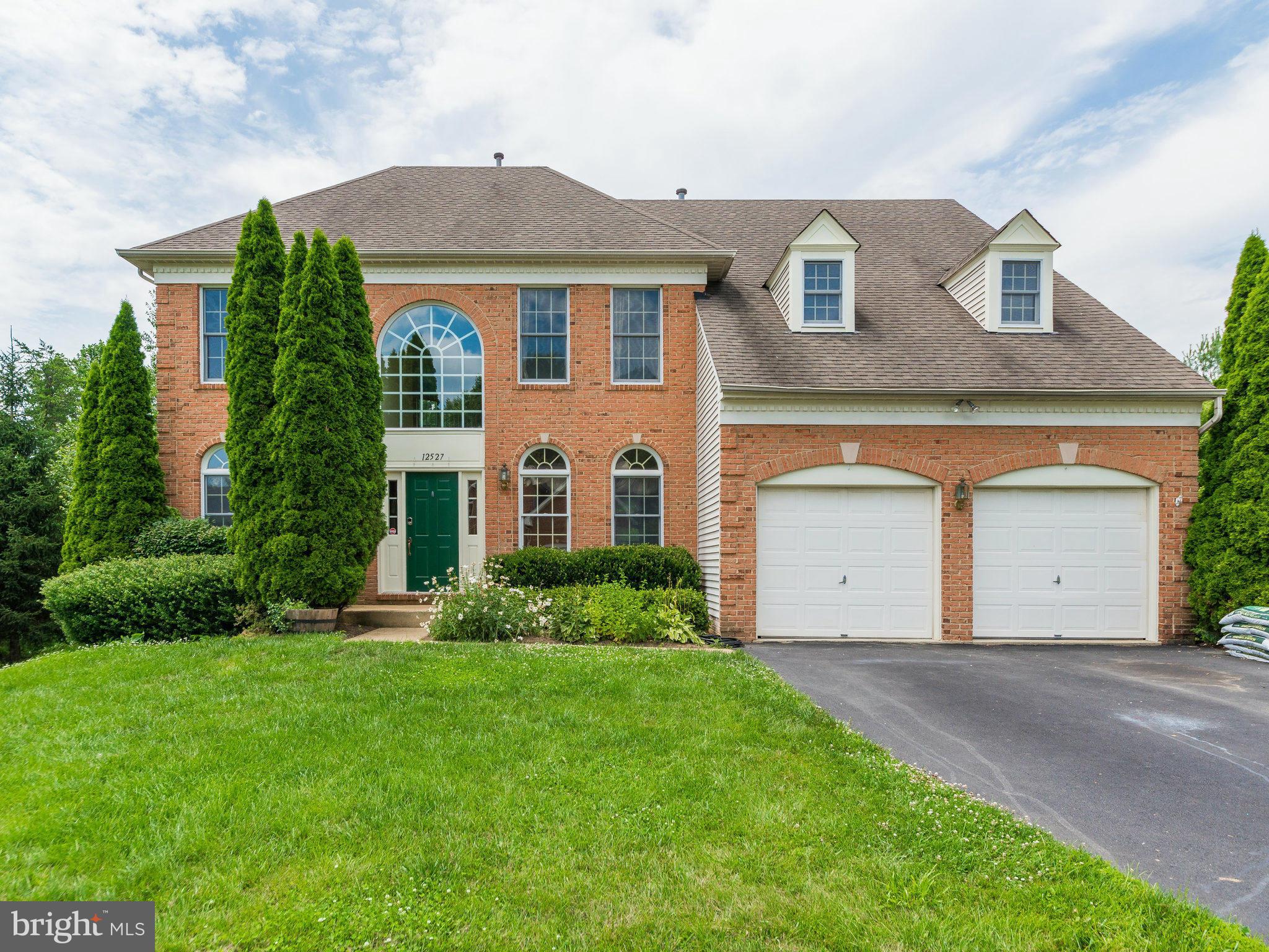 RIDGEGATE WOODS - Residential