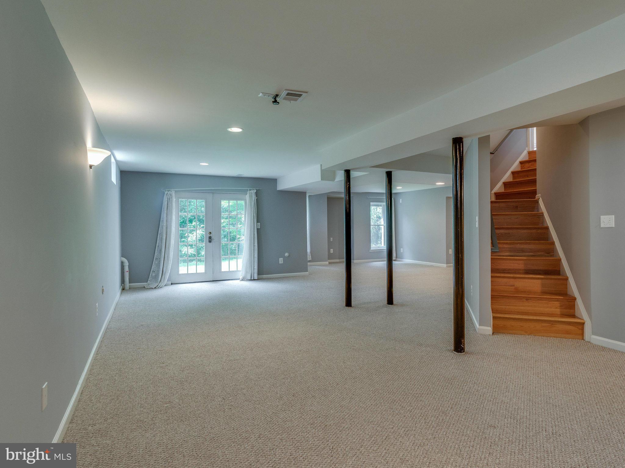 RIDGEGATE WOODS - Residential