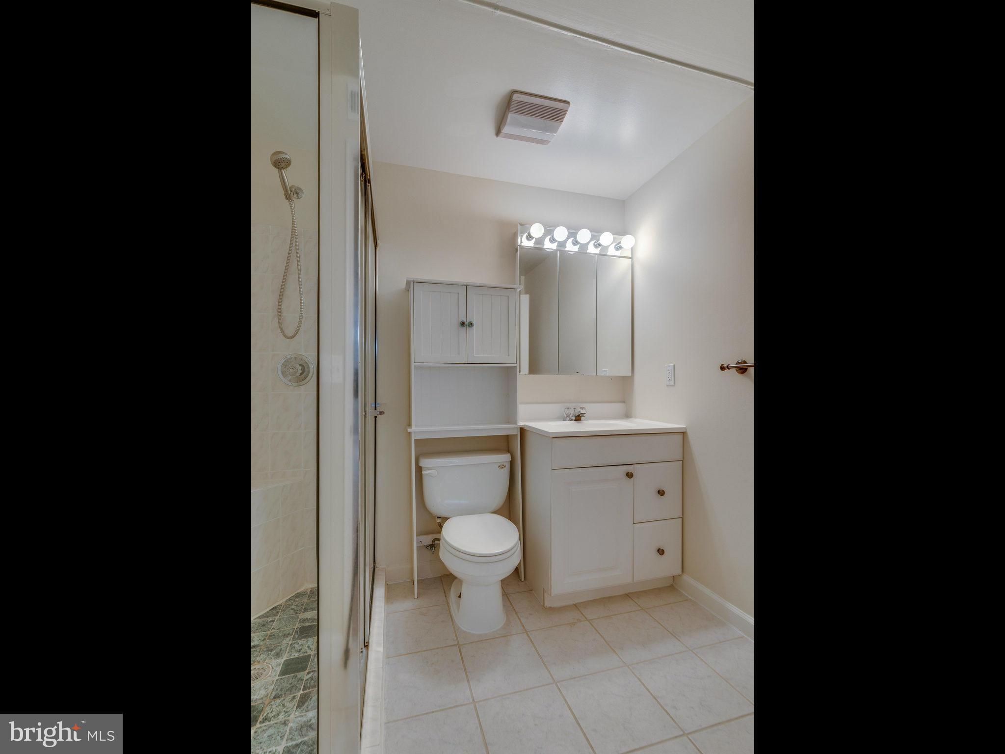 RIDGEGATE WOODS - Residential