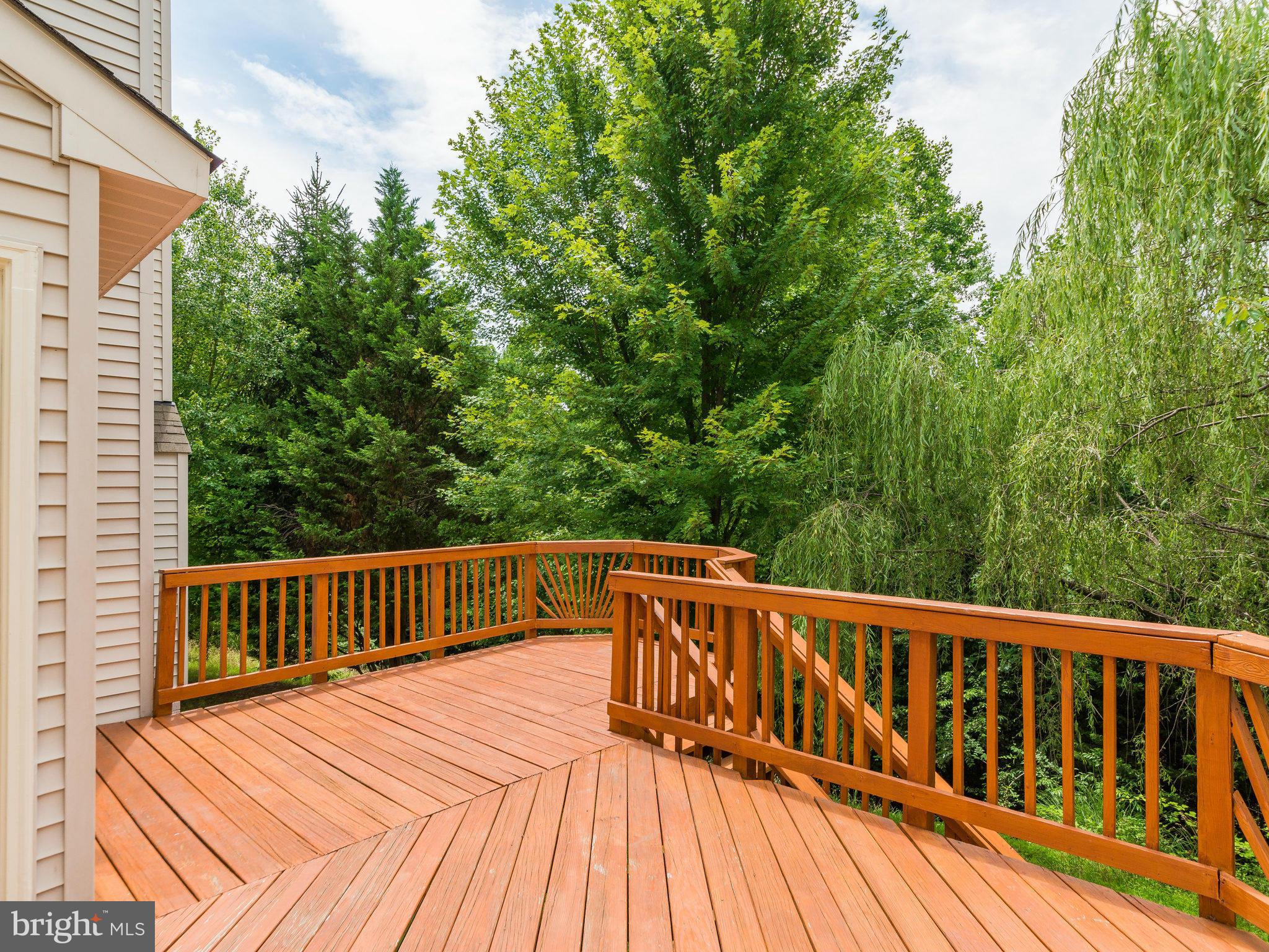 RIDGEGATE WOODS - Residential